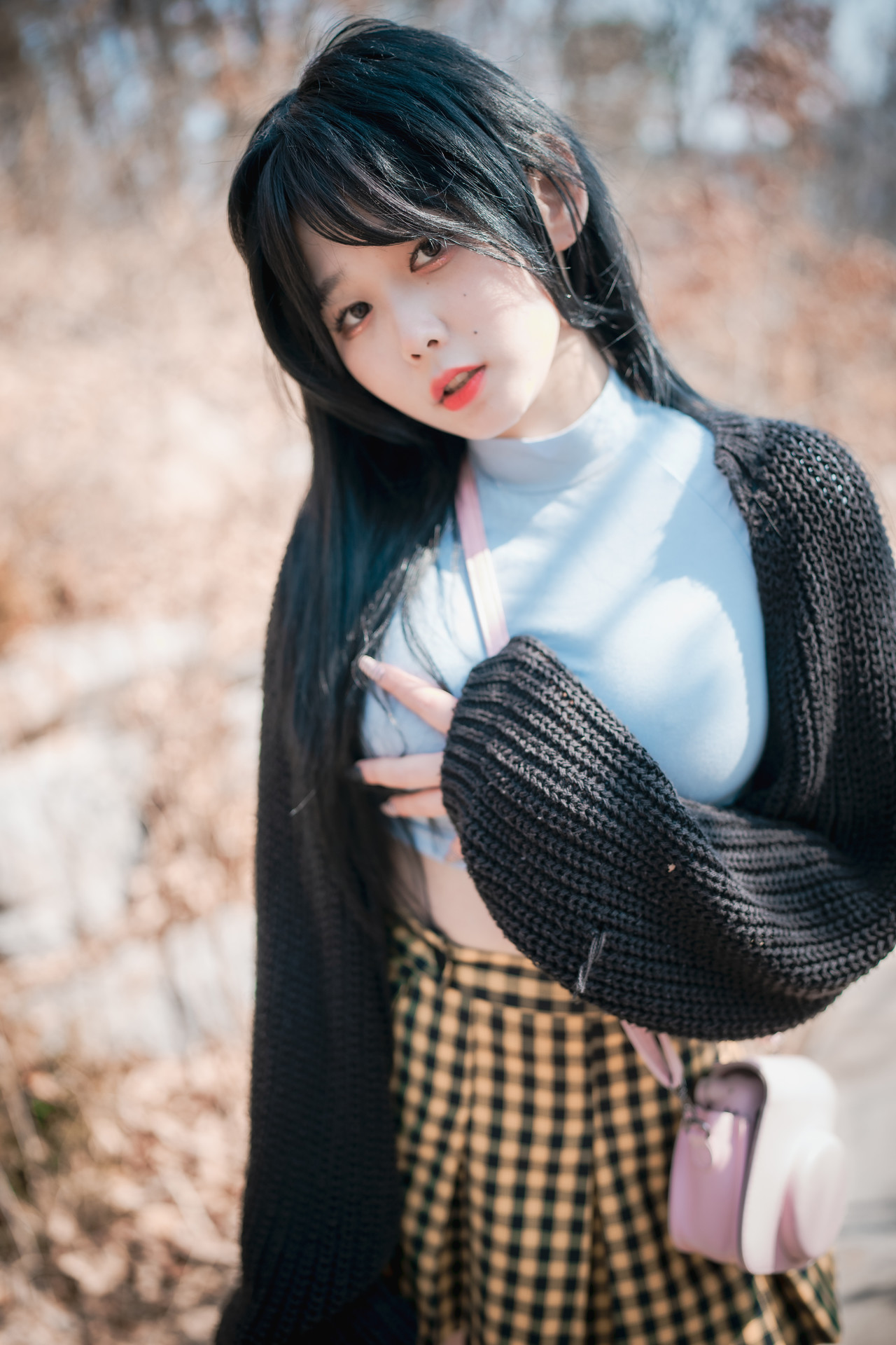 ZIA.Kwon 권지아, [DJAWA] Early Spring Walk in March Set.02 16
