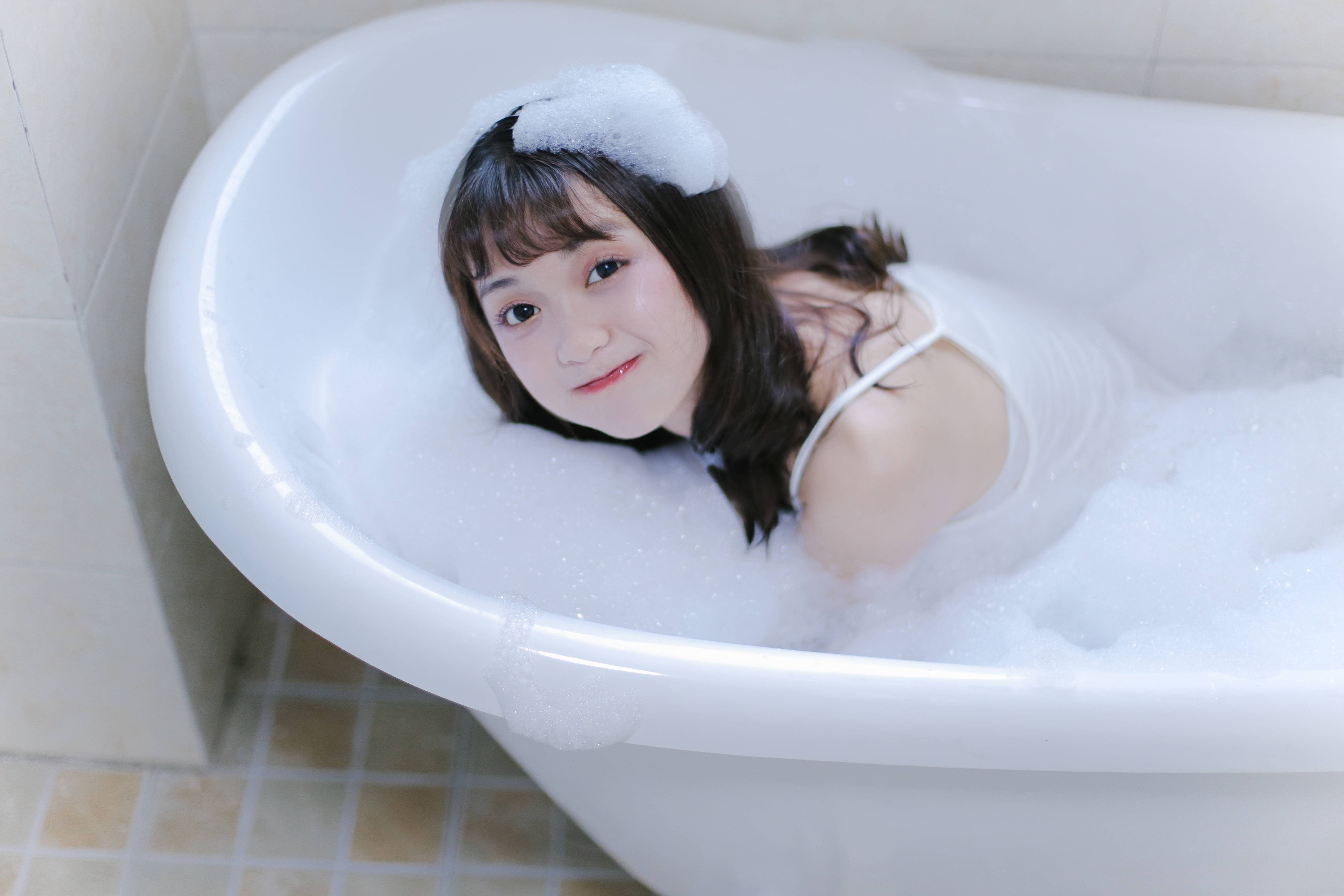 图片[25]-[YITUYU艺图语]2022.08.25 牛奶泡泡浴 一条鱼尾[26+1P／187MB]-六色网