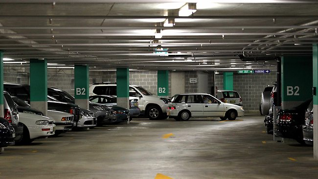 Освещение открытых парковок и автостоянок. Надземная открытая автостоянка. Валет паркинг. Покраска подземных парковок в Европе.