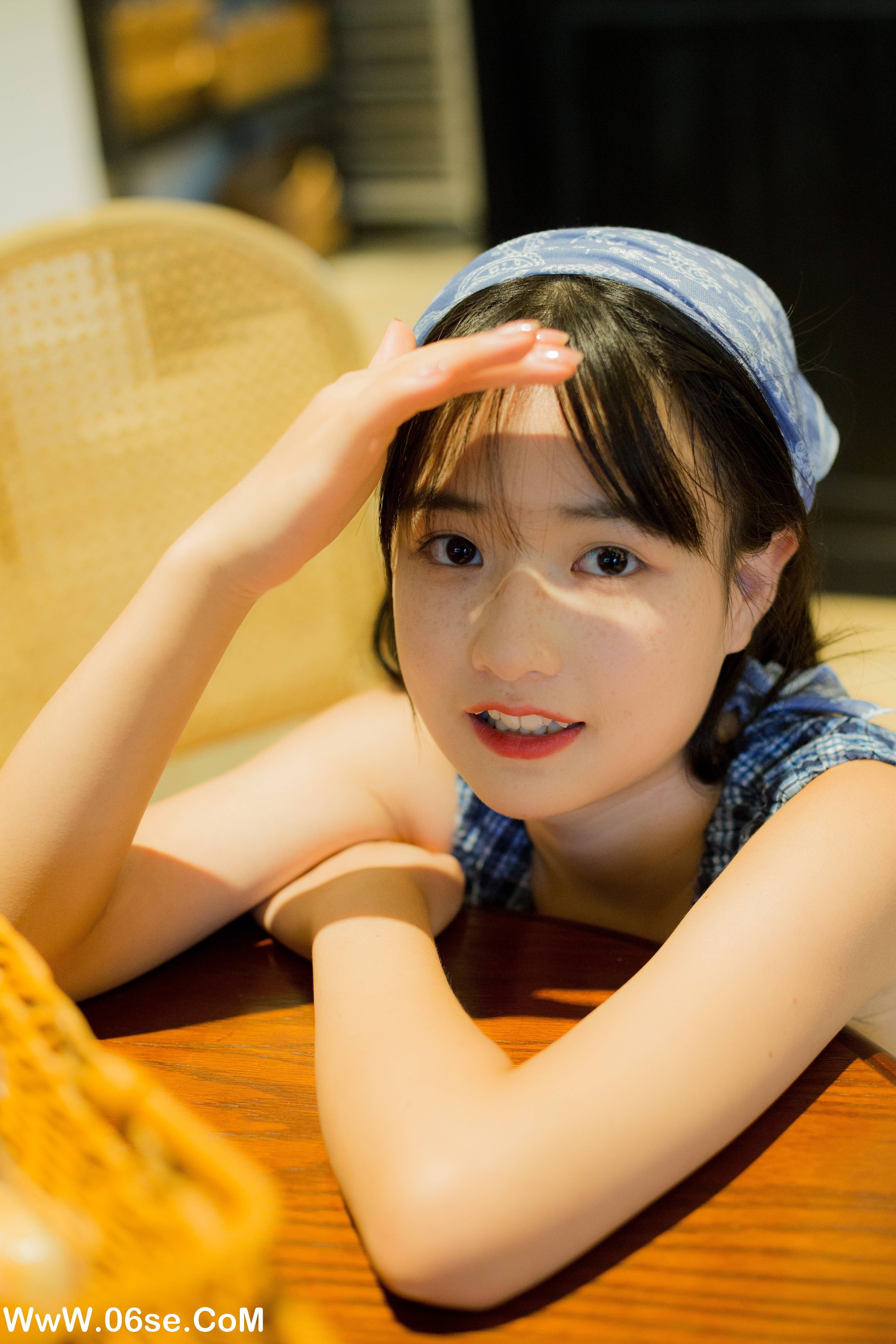 图片[17]-[YITUYU艺图语]2022.10.17 面包店打工日 小怡妹妹cute[33+1P／433MB]-六色网