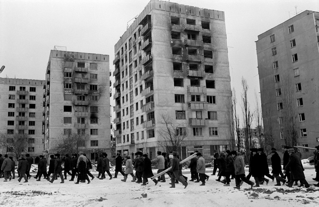 Площадь минутка грозный 1995. Площадь минутка Грозный. Город Грозный площадь минутка. Площадь минутка Чечня 1995.