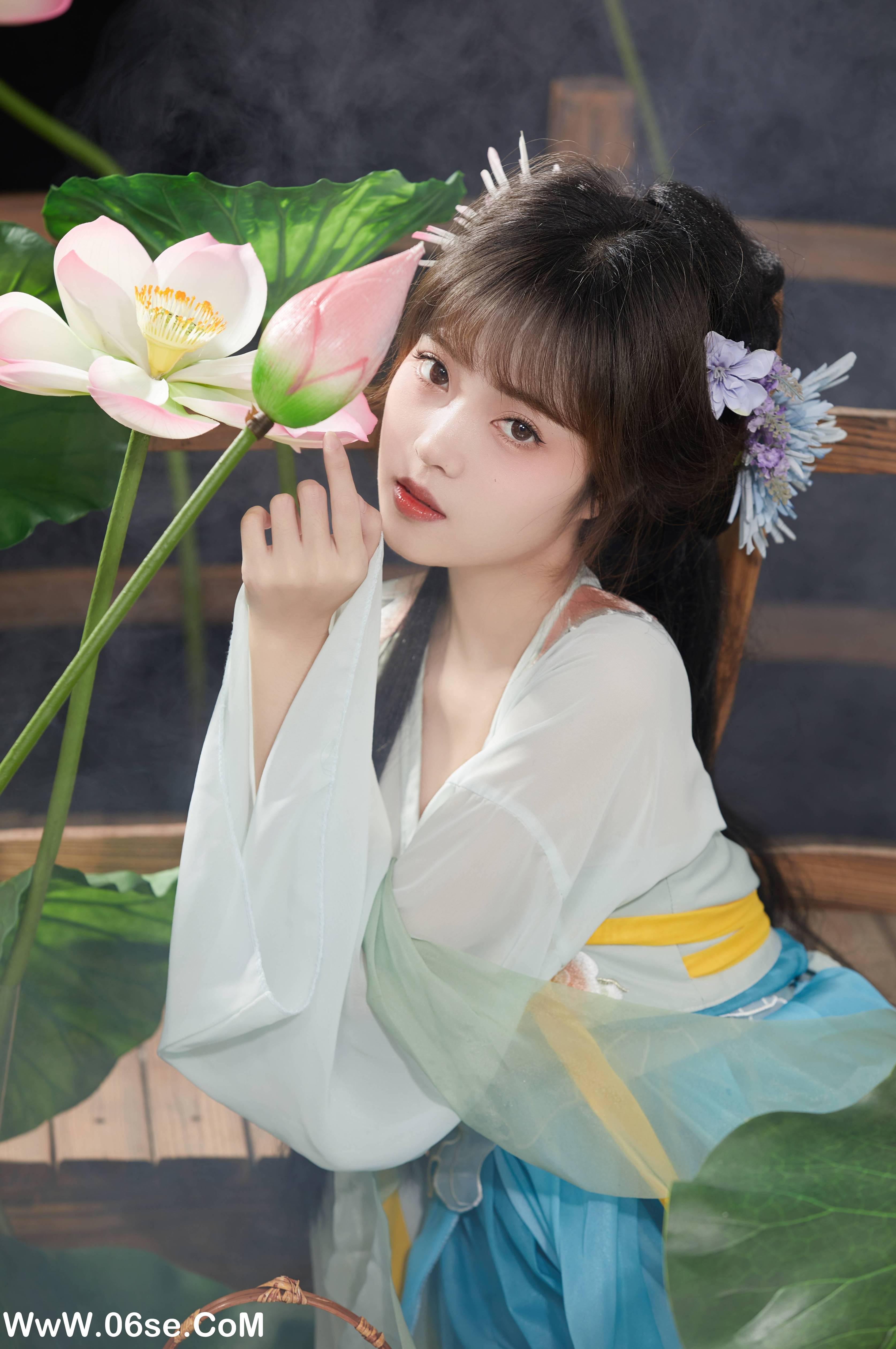 图片[9]-[YITUYU艺图语]2022.09.23 荷塘月色 小薇人儿[39+1P／536MB]-六色网
