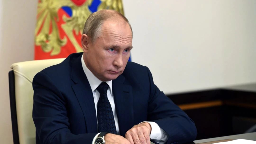 Жителя Владивостока оштрафовали за картинки с Путиным в Instagram