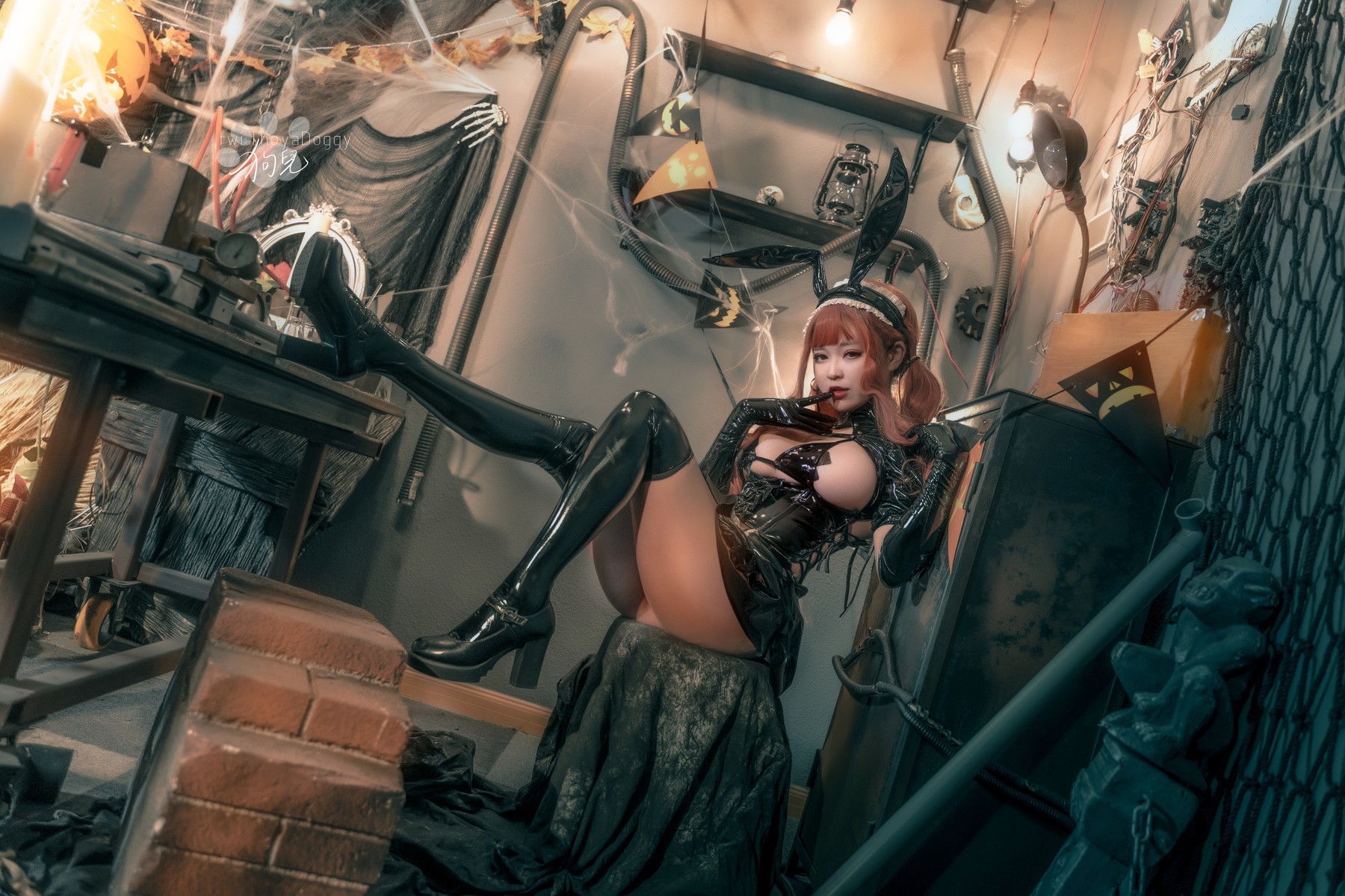 Cosplay 奇行家狗崽 漆皮兔女仆 7
