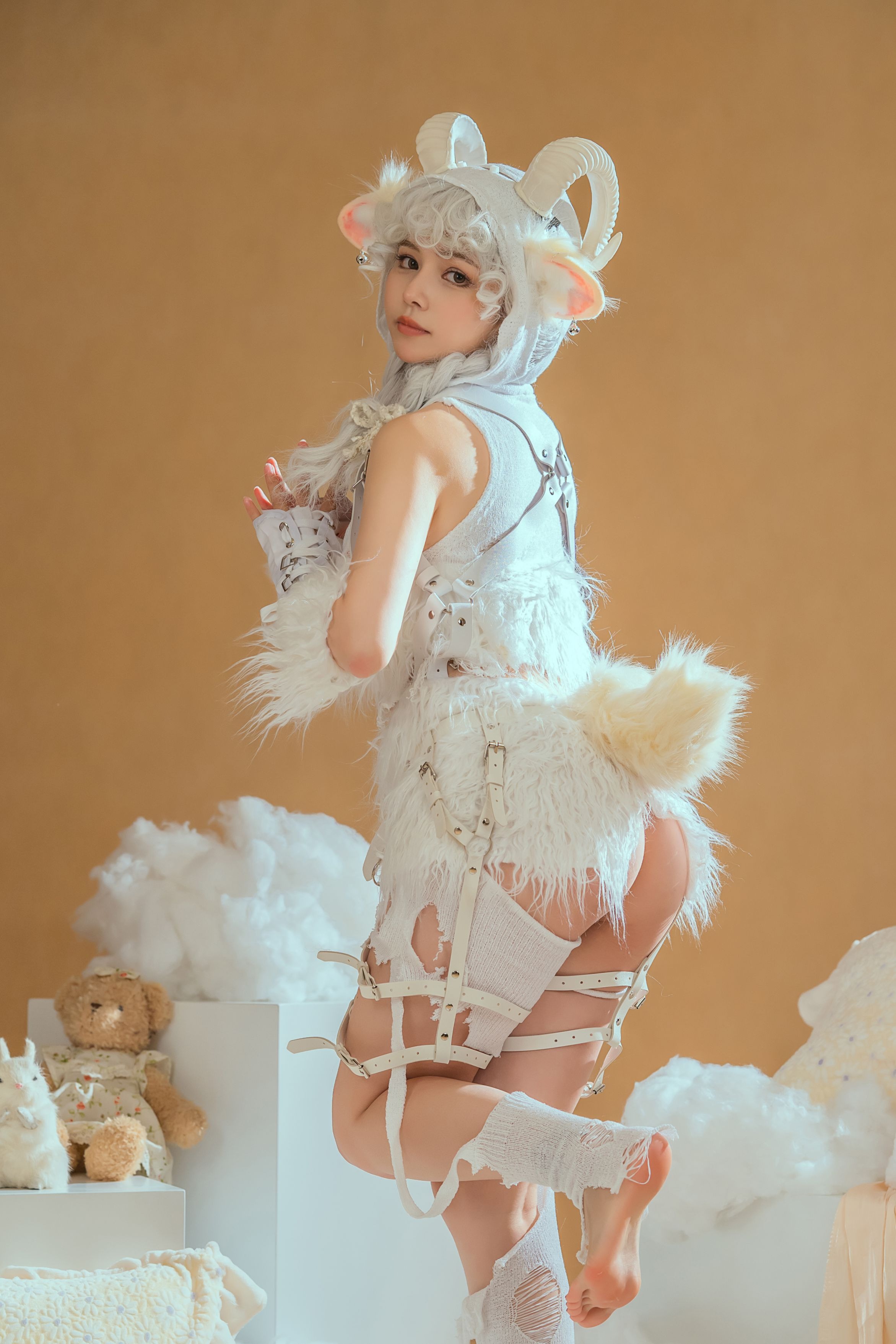 七月喵子 幻想兽娘集日食 伊卡 [22P-226MB] 6