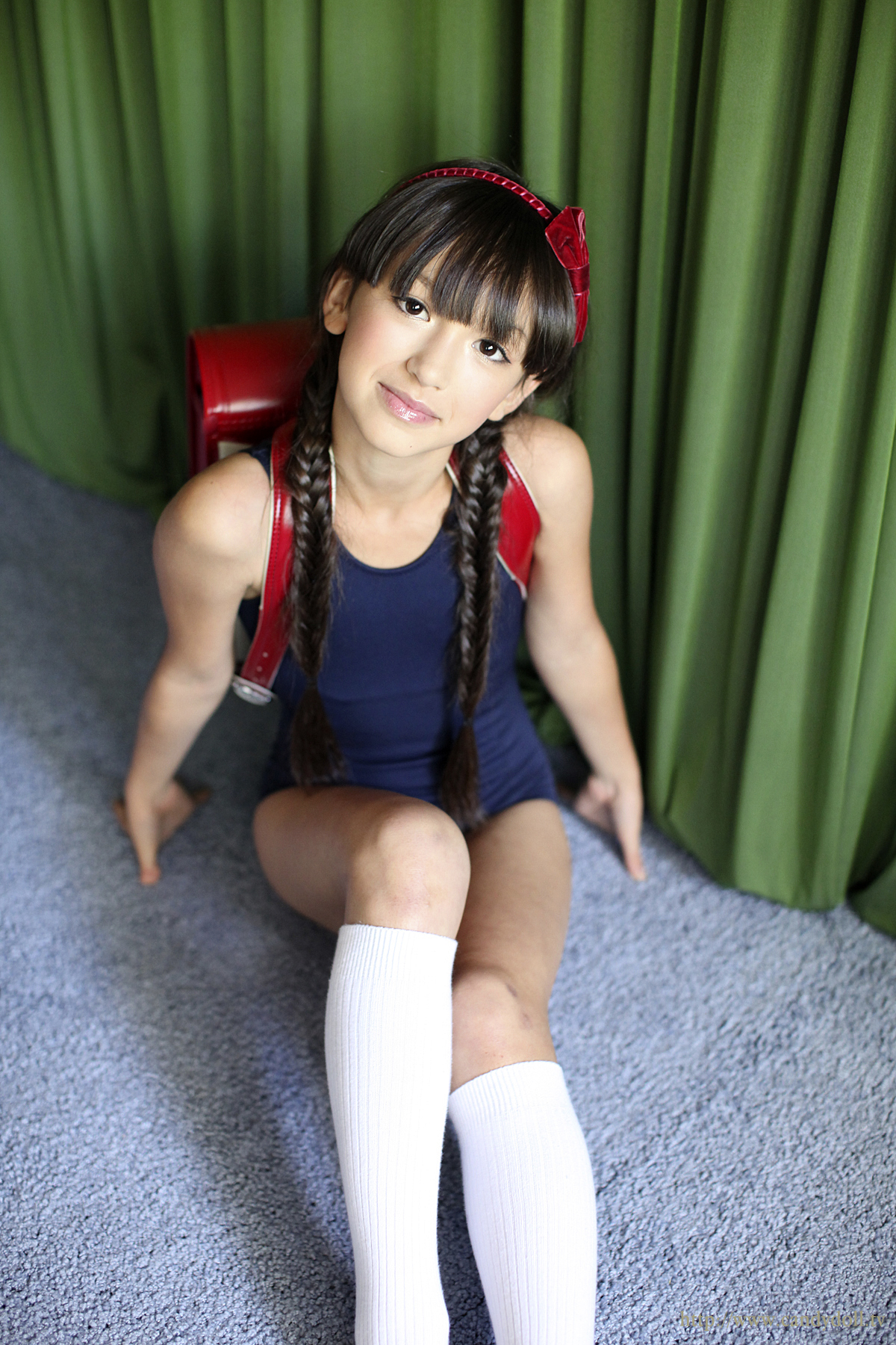 [Image: 71bb3dec0149a58d78e51.jpg]