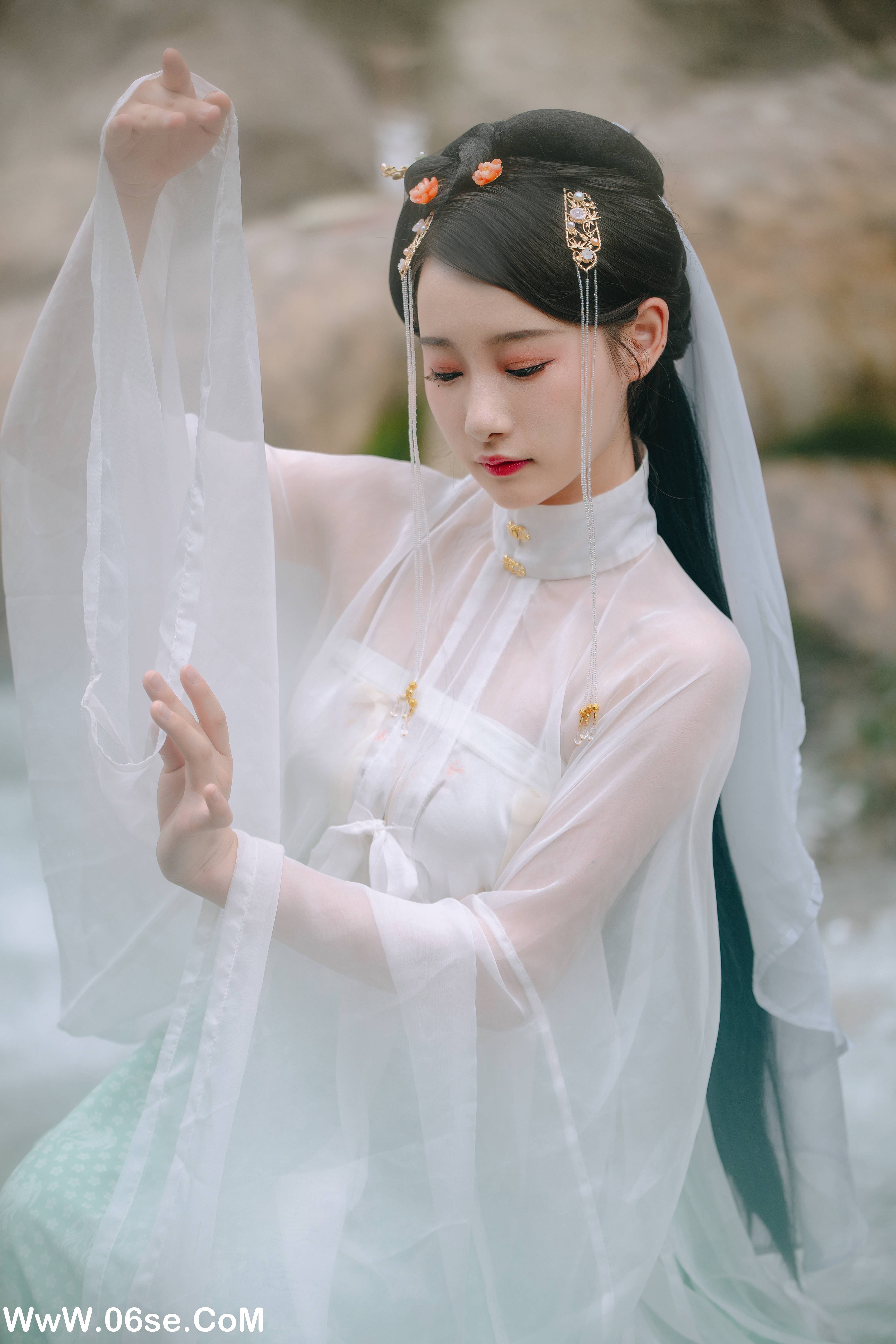 图片[23]-[YITUYU艺图语]2022.05.22 清歌 -芝月-[23P-313.99 MB]-六色网