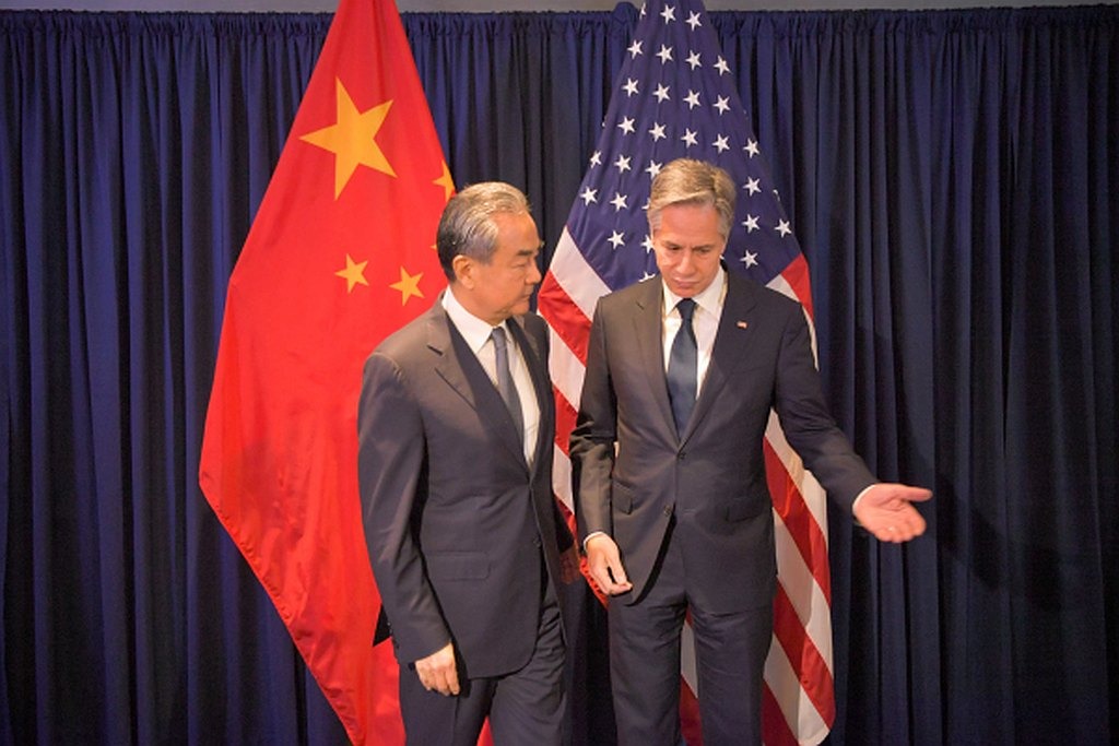 фото: Министерство иностранных дел США во главе с Миллером направляет приглашение министру иностранных дел Китая на визит в Вашингтон