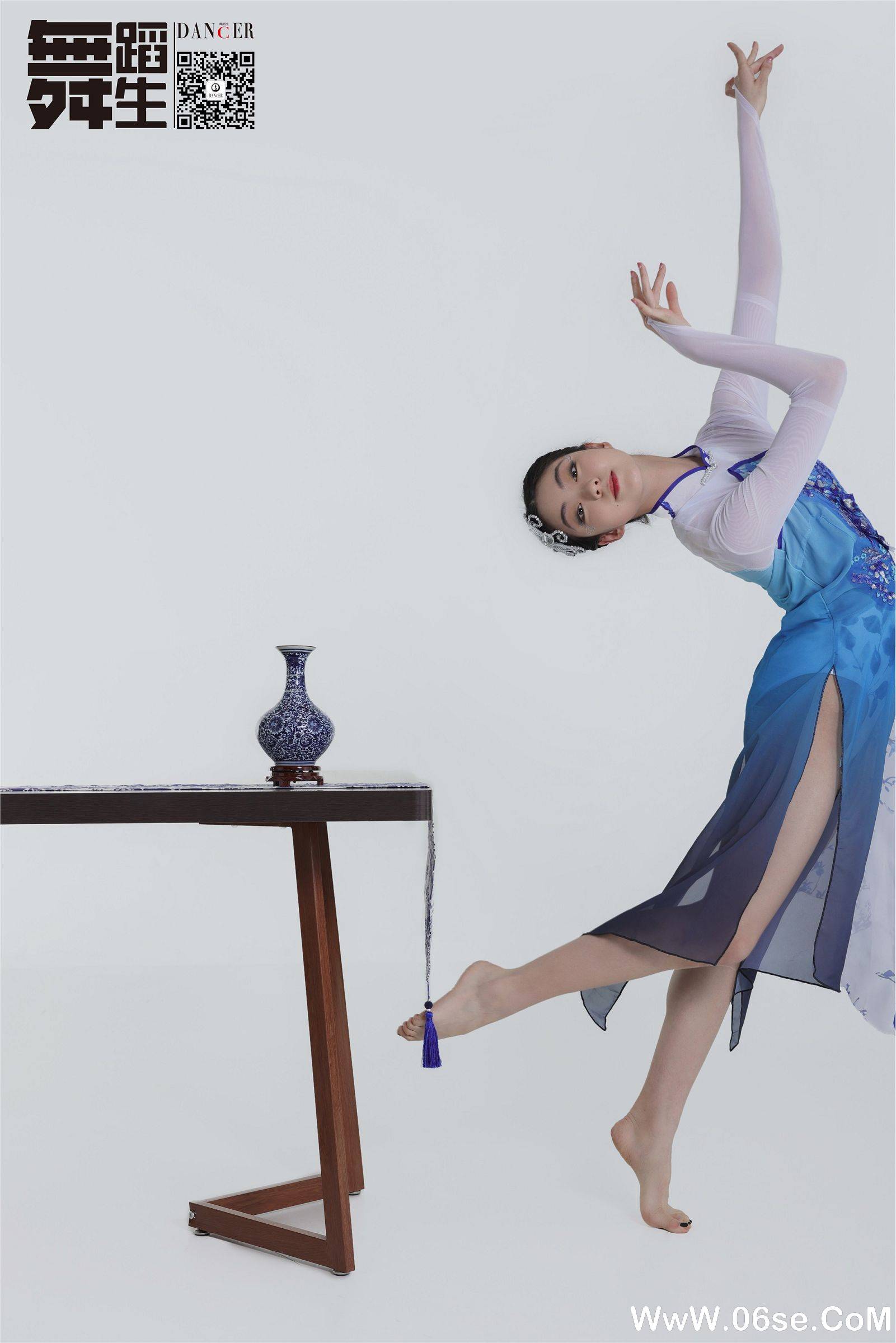 图片[19]-[GALLI嘉丽] 舞蹈生日记 104 – 青花瓷 韩玉彤-六色网