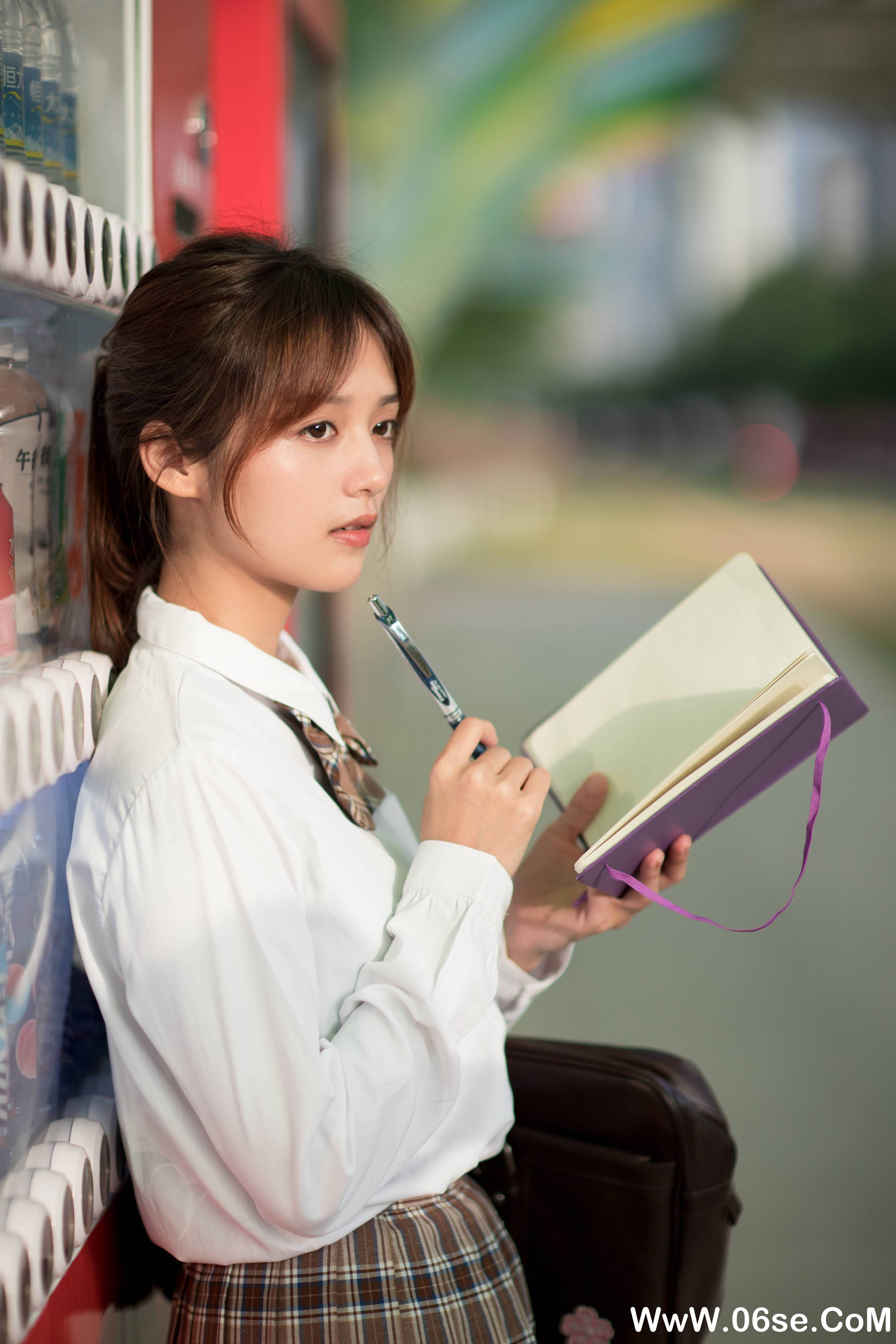 图片[8]-[YITUYU艺图语]2021.09.30 站台 雨文[22+1P／317MB]-六色网
