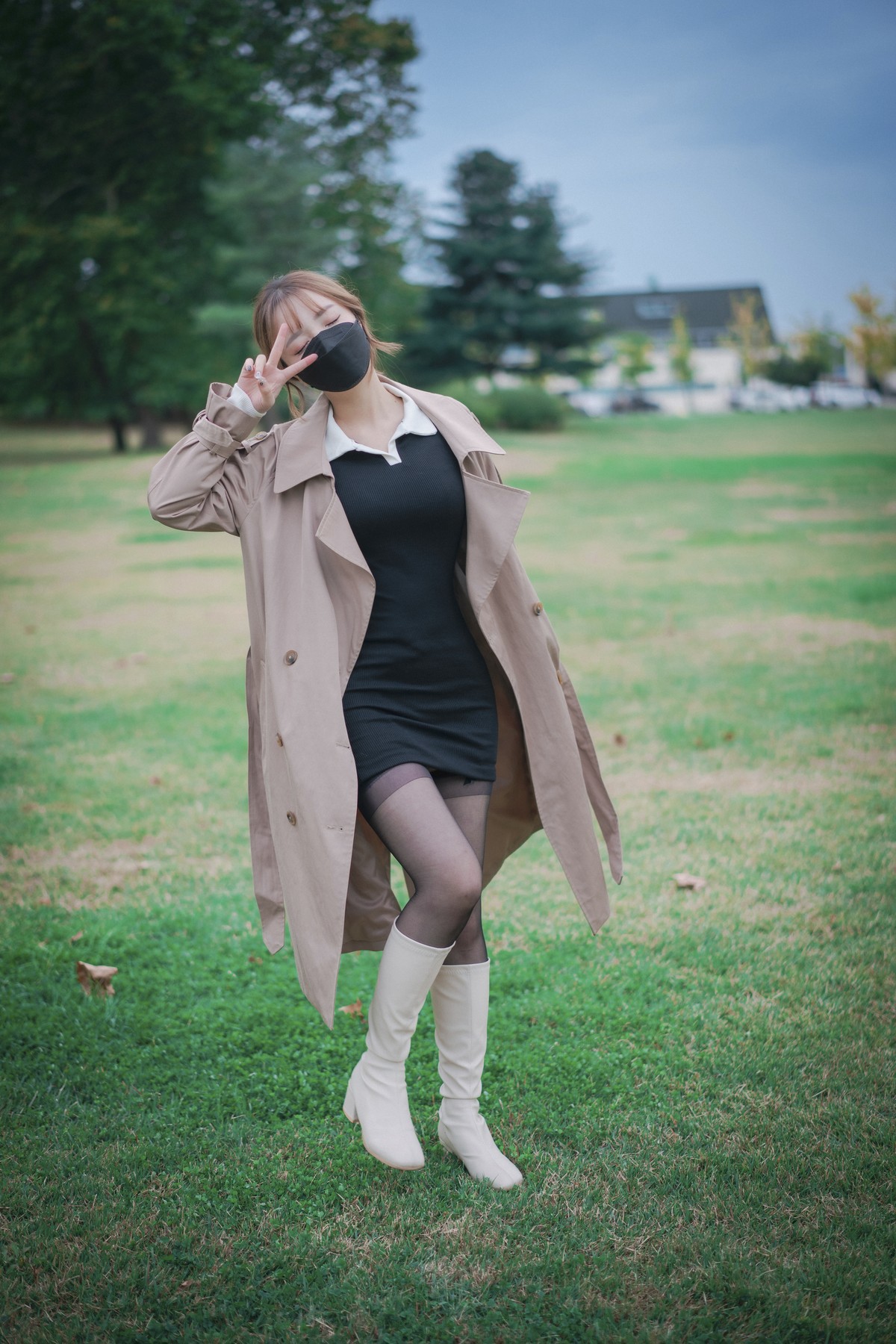 Son Yeeun 손예은, [LOOZY] A Snap of Intimacy Set.02 13