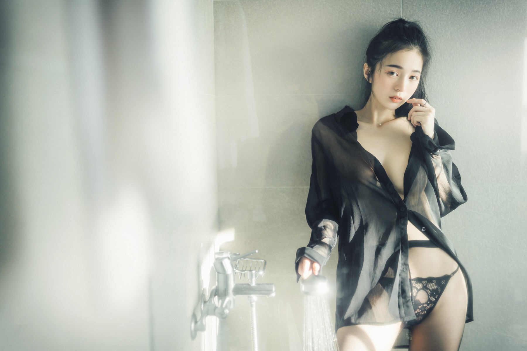 JVID精品 🔞仙仙辰 透明罩衫 透明駱駝蹄內褲 濕潤黑絲 我的女友 這次有點色😈有點甜 Set.02 20