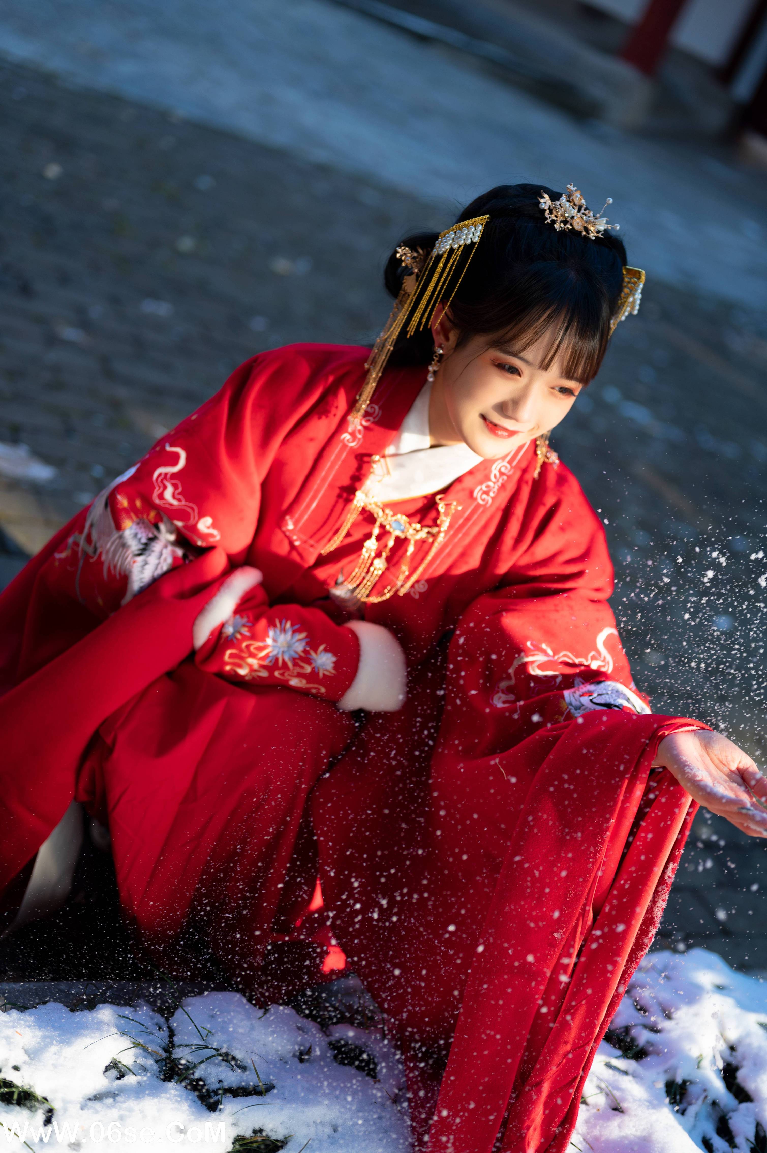 图片[26]-[YITUYU艺图语]2022.06.18 深宫雪 兔子Zzz不吃胡萝卜[28P-276.04MB]-六色网