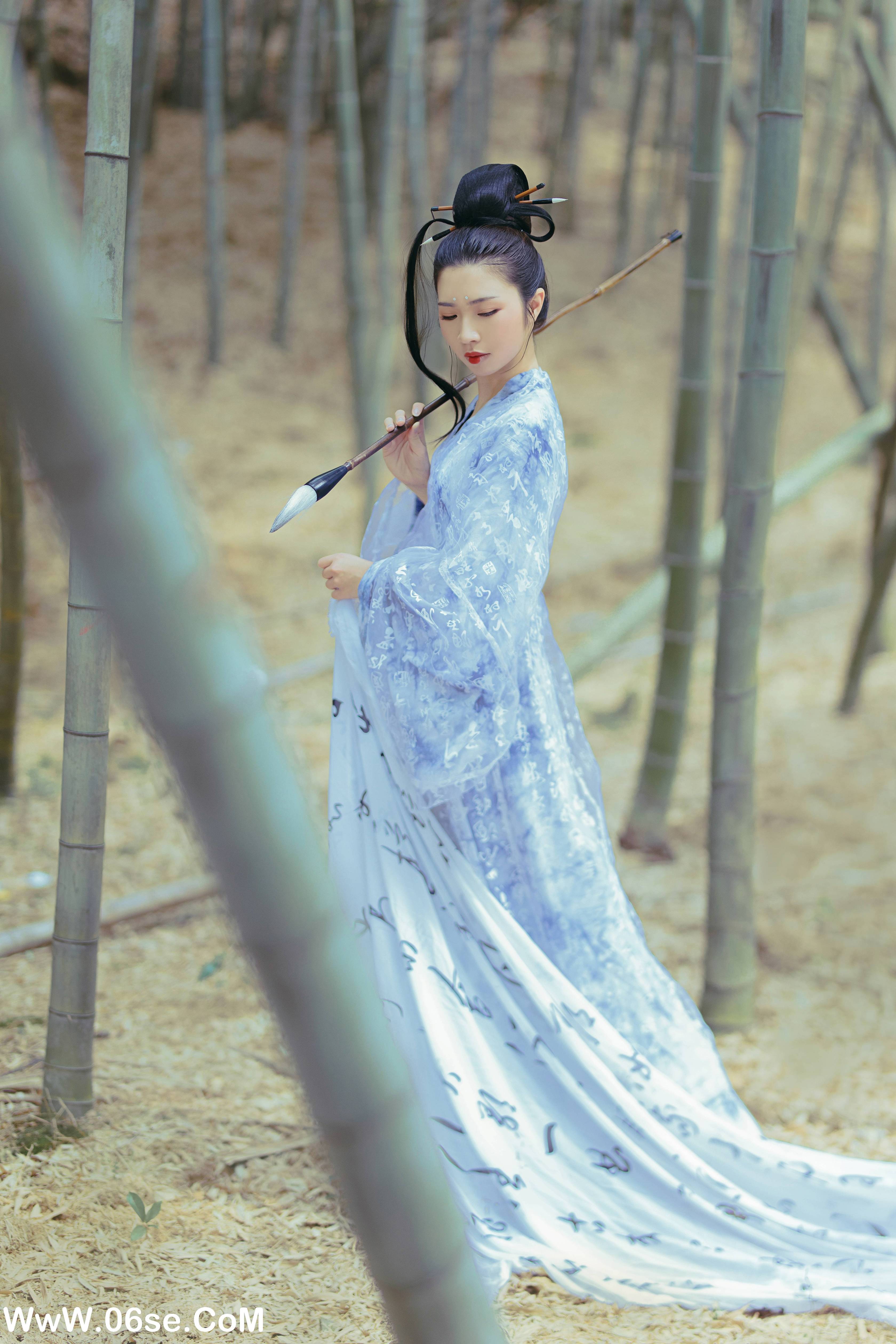 图片[5]-[YITUYU艺图语]2022.08.24 笔仙 君心蓝[21+1P／378MB]-六色网