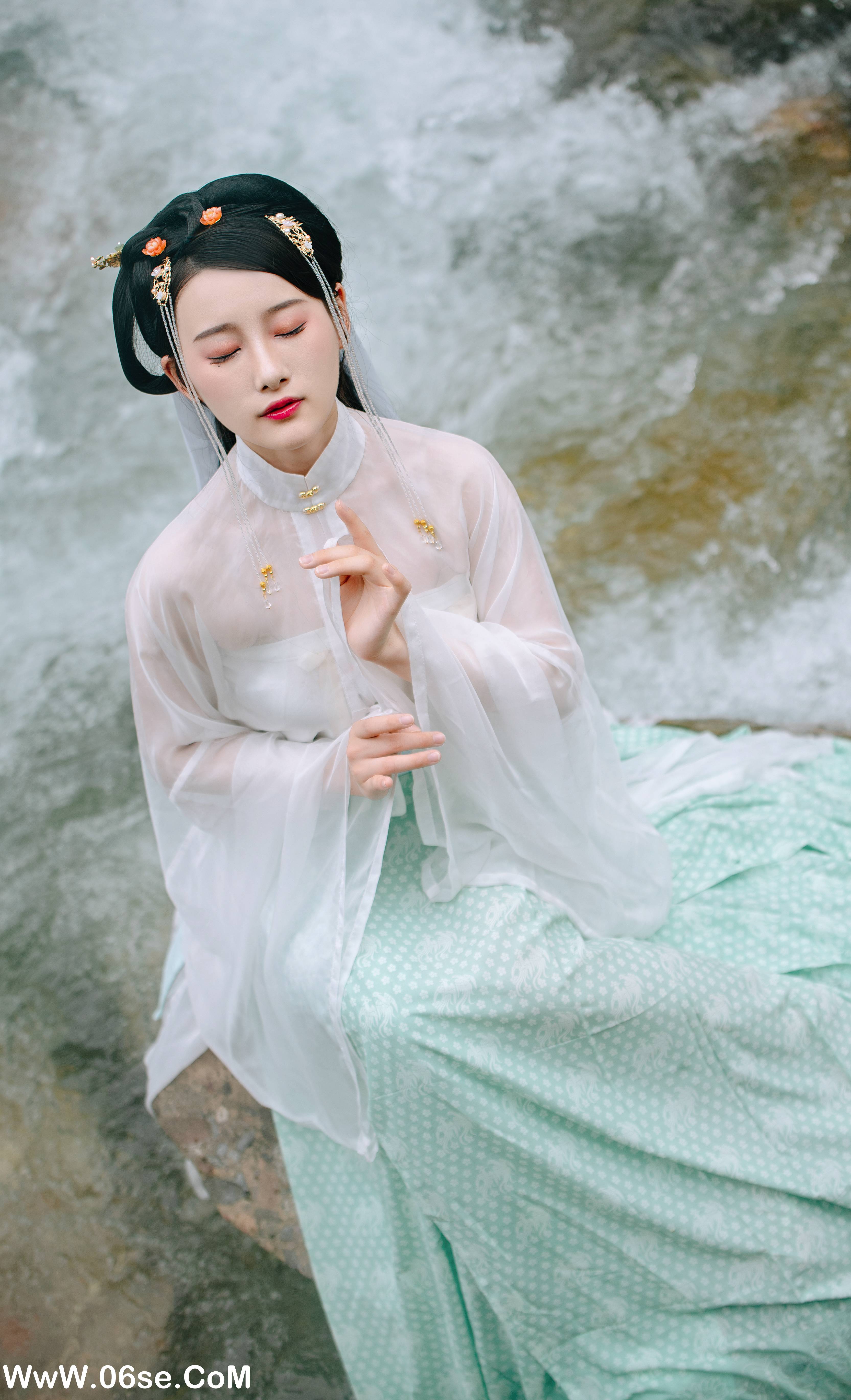图片[8]-[YITUYU艺图语]2022.05.22 清歌 -芝月-[23P-313.99 MB]-六色网