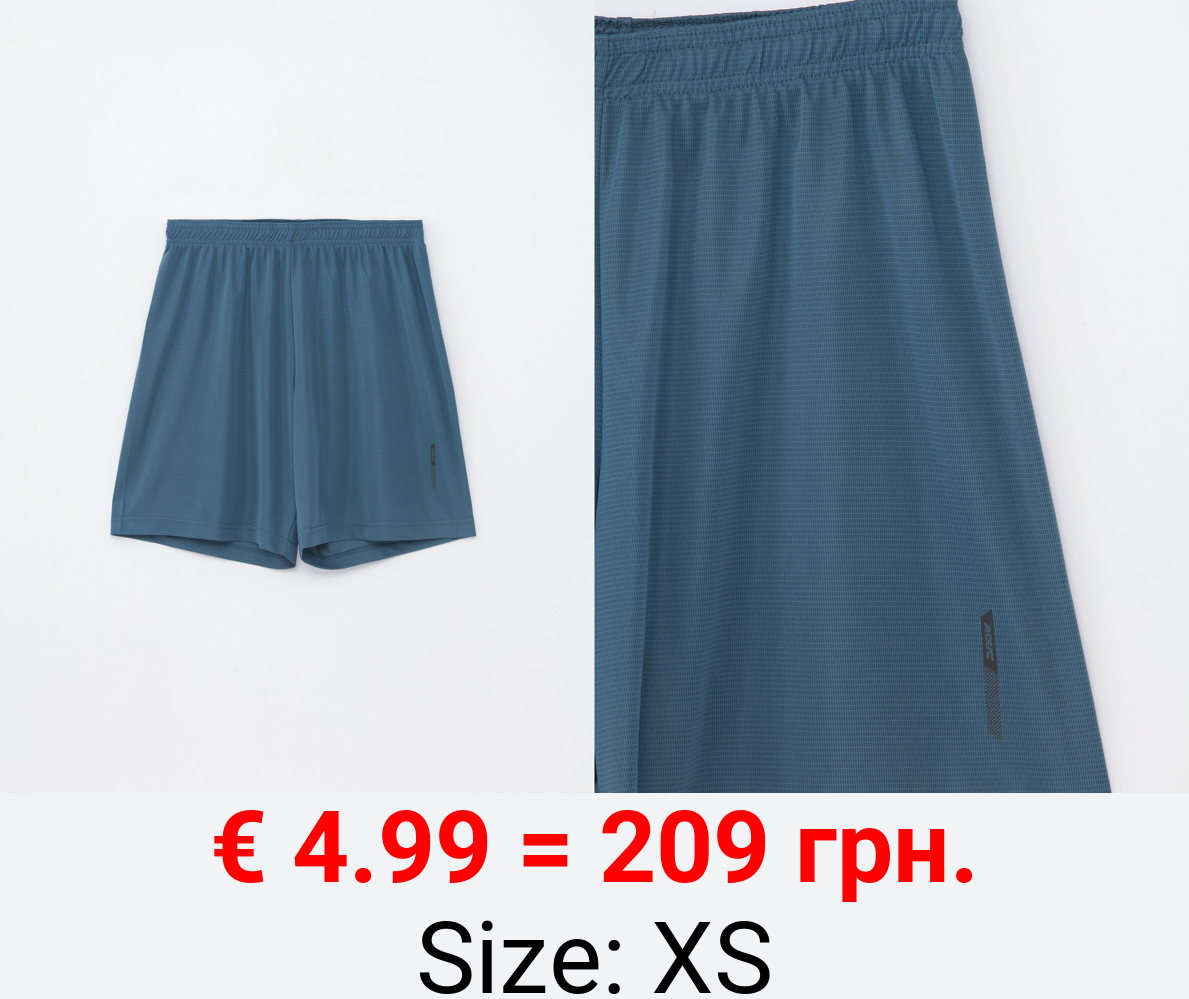Bermuda sports shorts