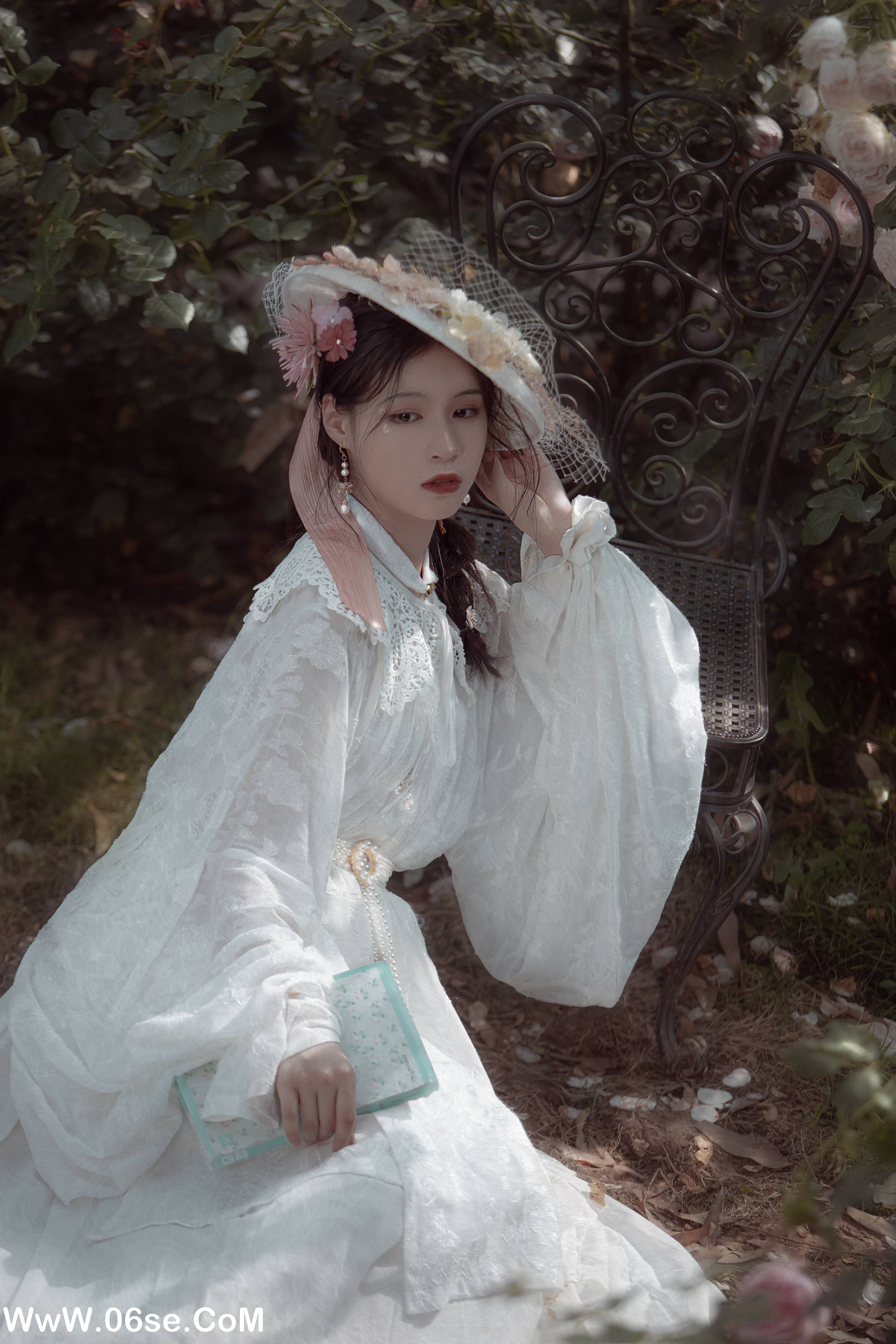 图片[27]-[YITUYU艺图语]2022.09.29 玫瑰 努力搬砖的双翮[27+1P／423MB]-六色网