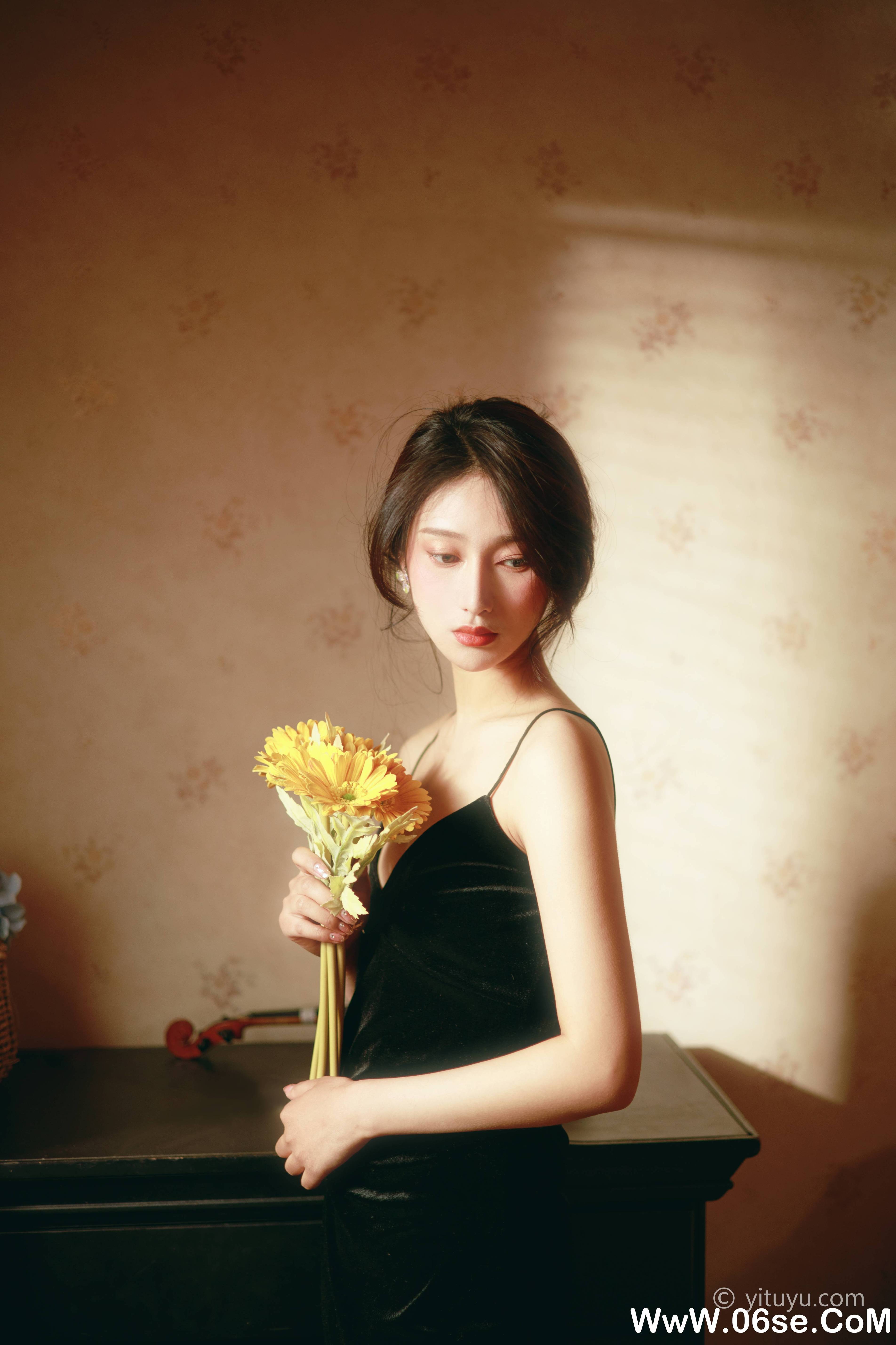图片[4]-[YITUYU艺图语]2021.03.22 女人花 雯雯[33+1P／666MB]-六色网