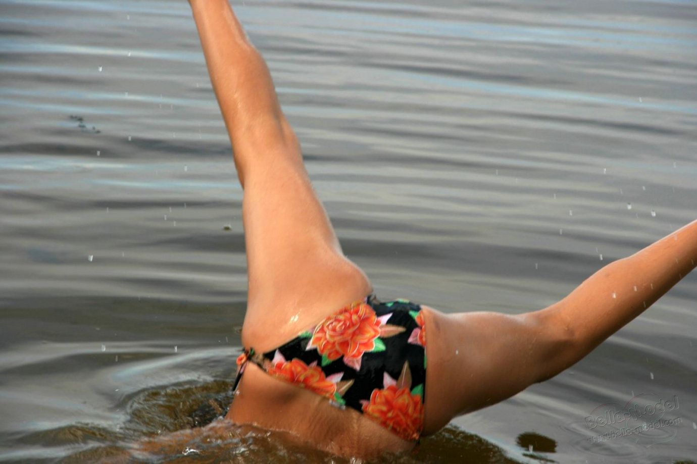 [Image: 75945facc2a0d7bf5fce5.jpg]