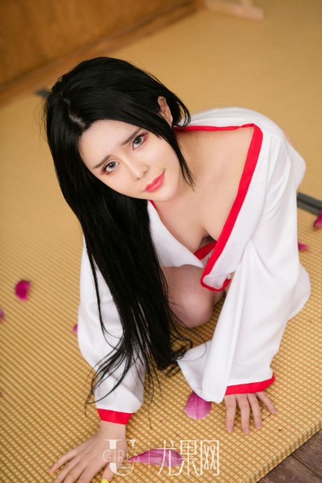 [Image: 75cc77e75db8dea685f03.jpg]