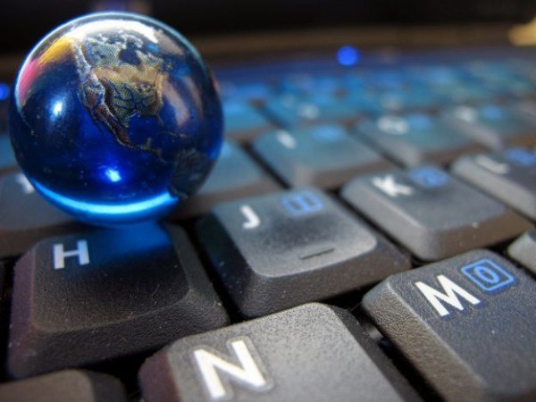 «Мегафон» и «Ростелеком» отключили от всемирного Интернета