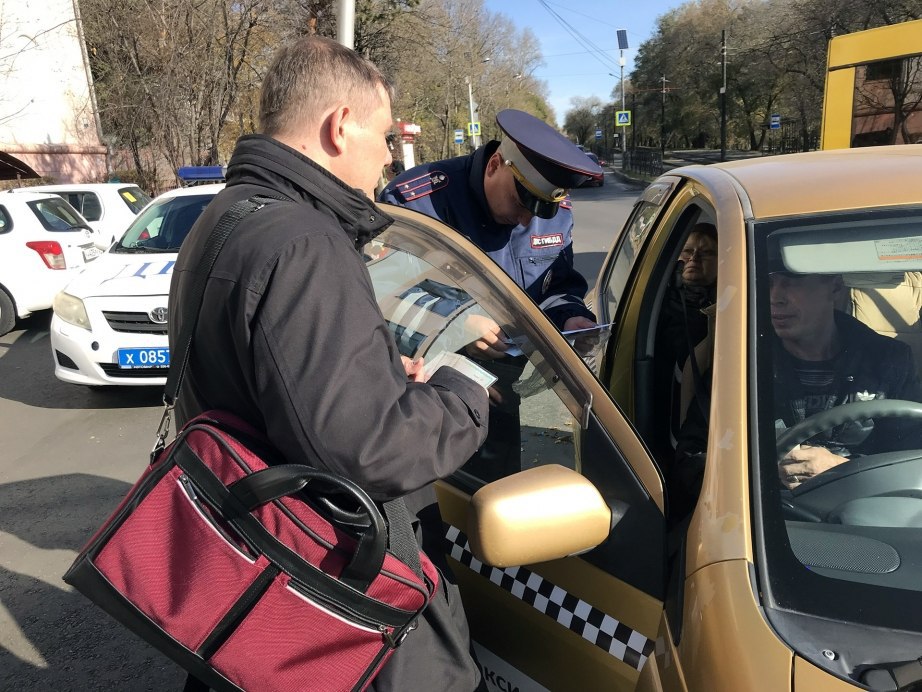 Цены на такси проверят в Хабаровске