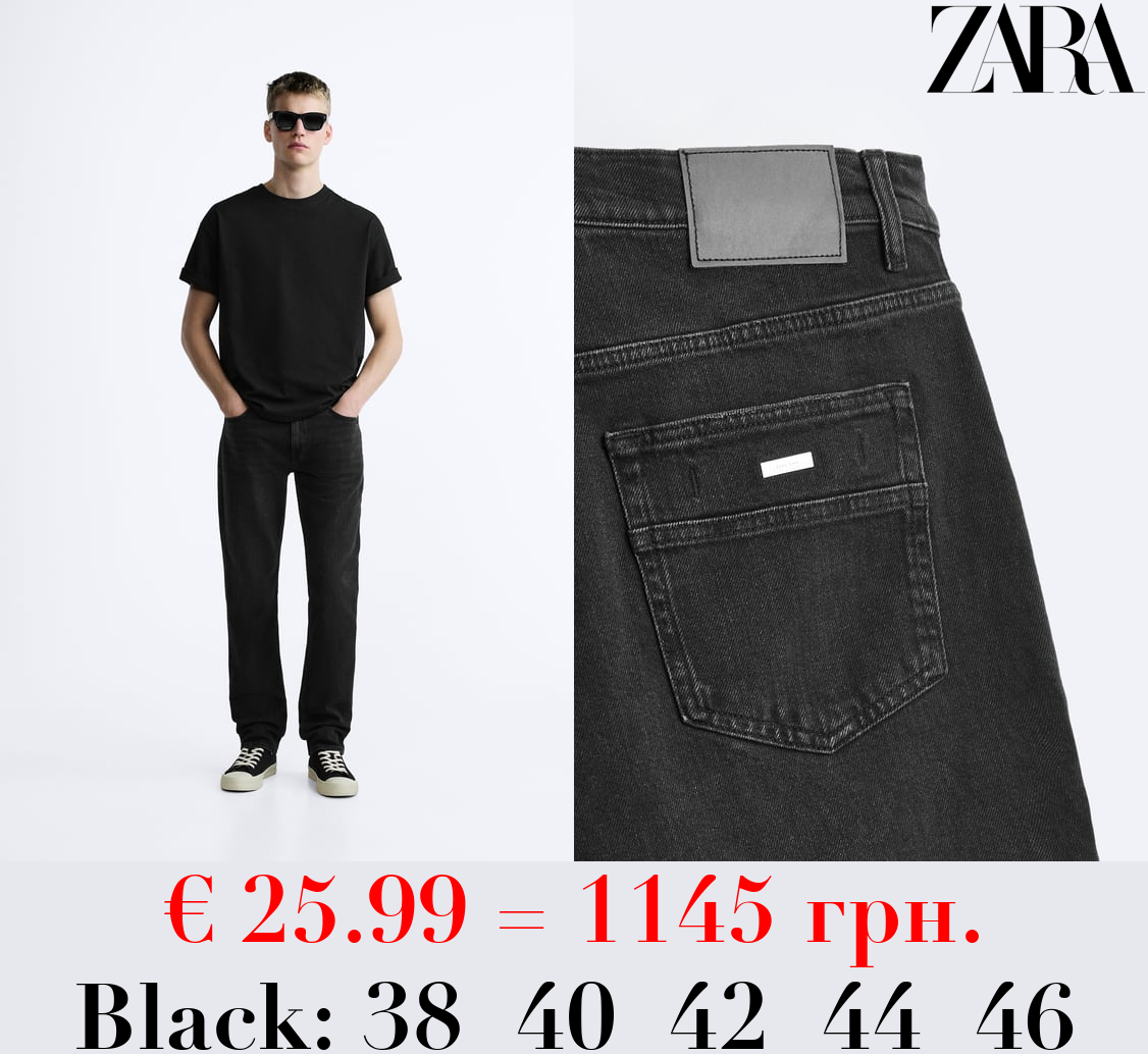SLIM FIT JEANS