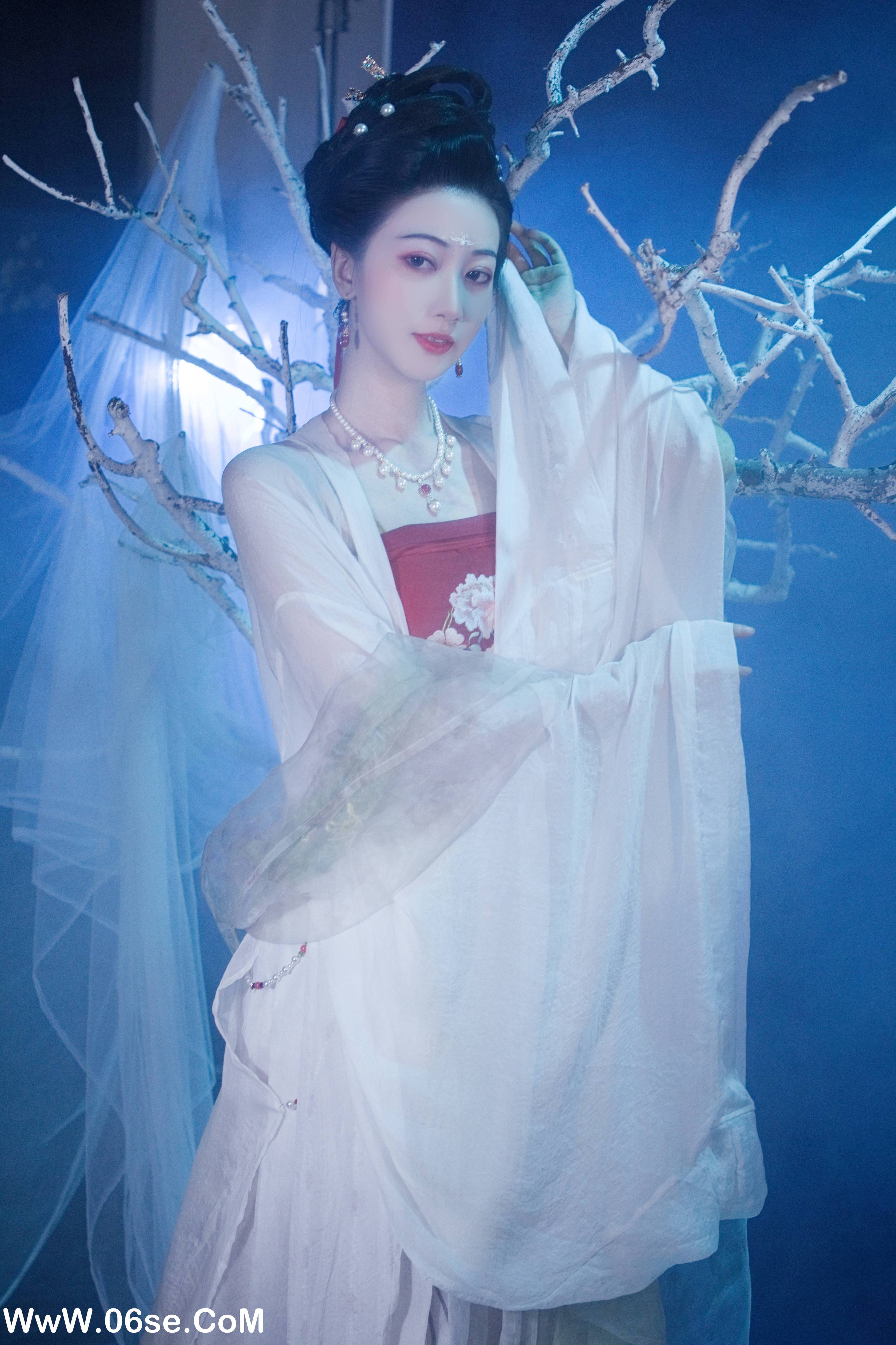 图片[9]-[YITUYU艺图语]2022.08.26 嫦娥 犬壹-[32+1P／749MB]-六色网