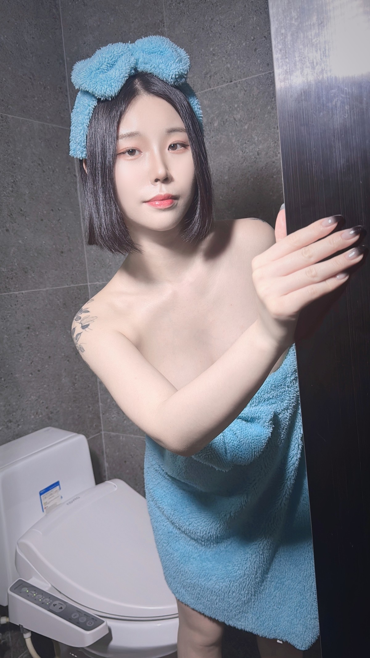 JYEONG 져닝, TOKYONIGHT Photobook EP.02 26