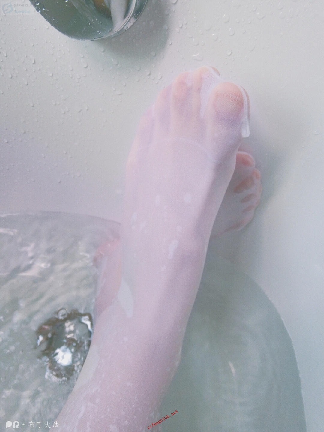 布丁大法-蜜桃、水着白丝、草莓和服[25P] 17