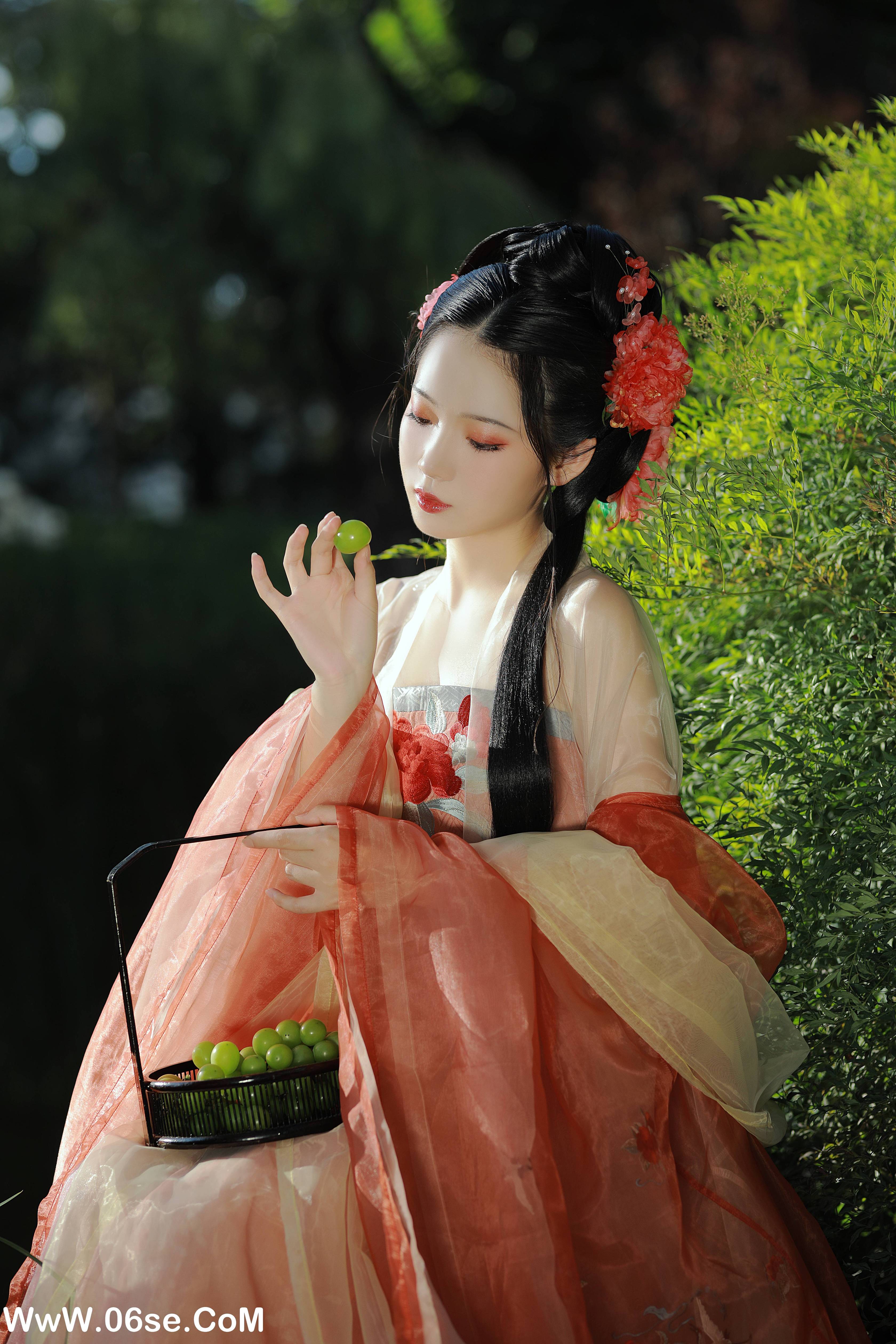 图片[20]-[YITUYU艺图语]2022.09.06 美人迈兮音尘阙 落花人独立[33+1P／662MB]-六色网