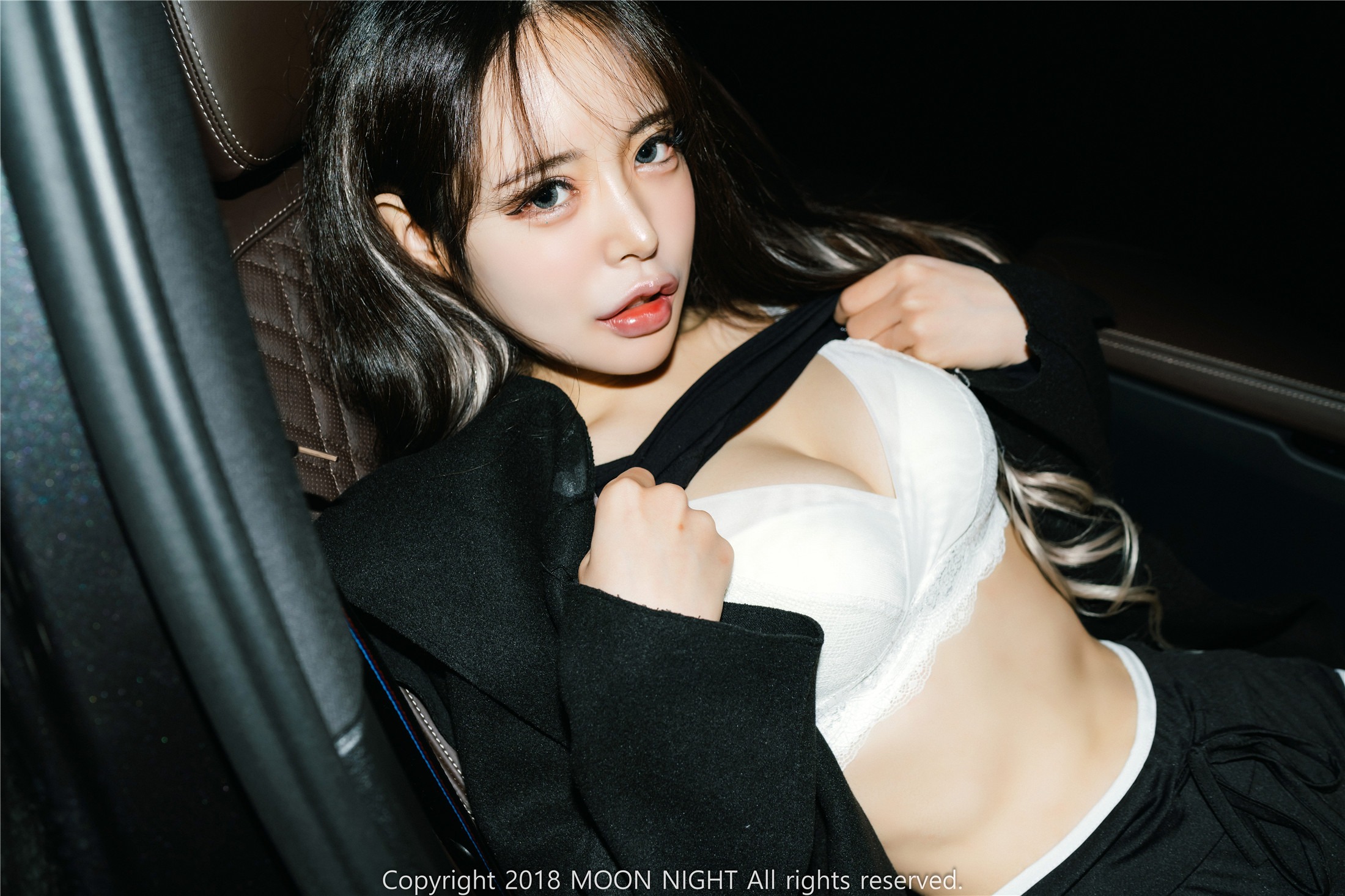 [Moon Night Snap] Barney - Started in The Parking Lot 78P 16