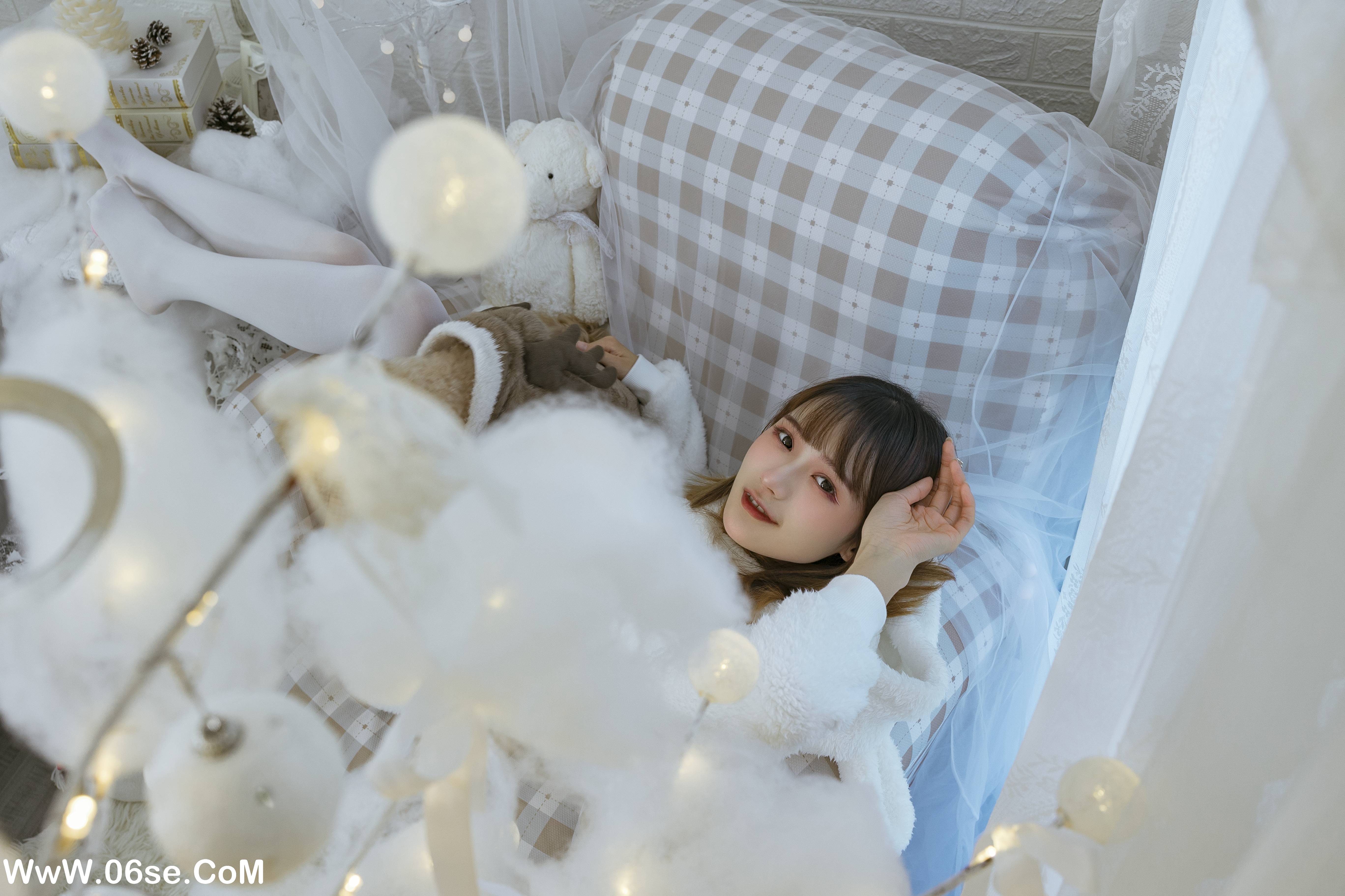 图片[19]-[YITUYU艺图语]2022.12.17 温馨少女与宠物们 兔子Zzz不吃胡萝卜[23+1P／371MB]-六色网
