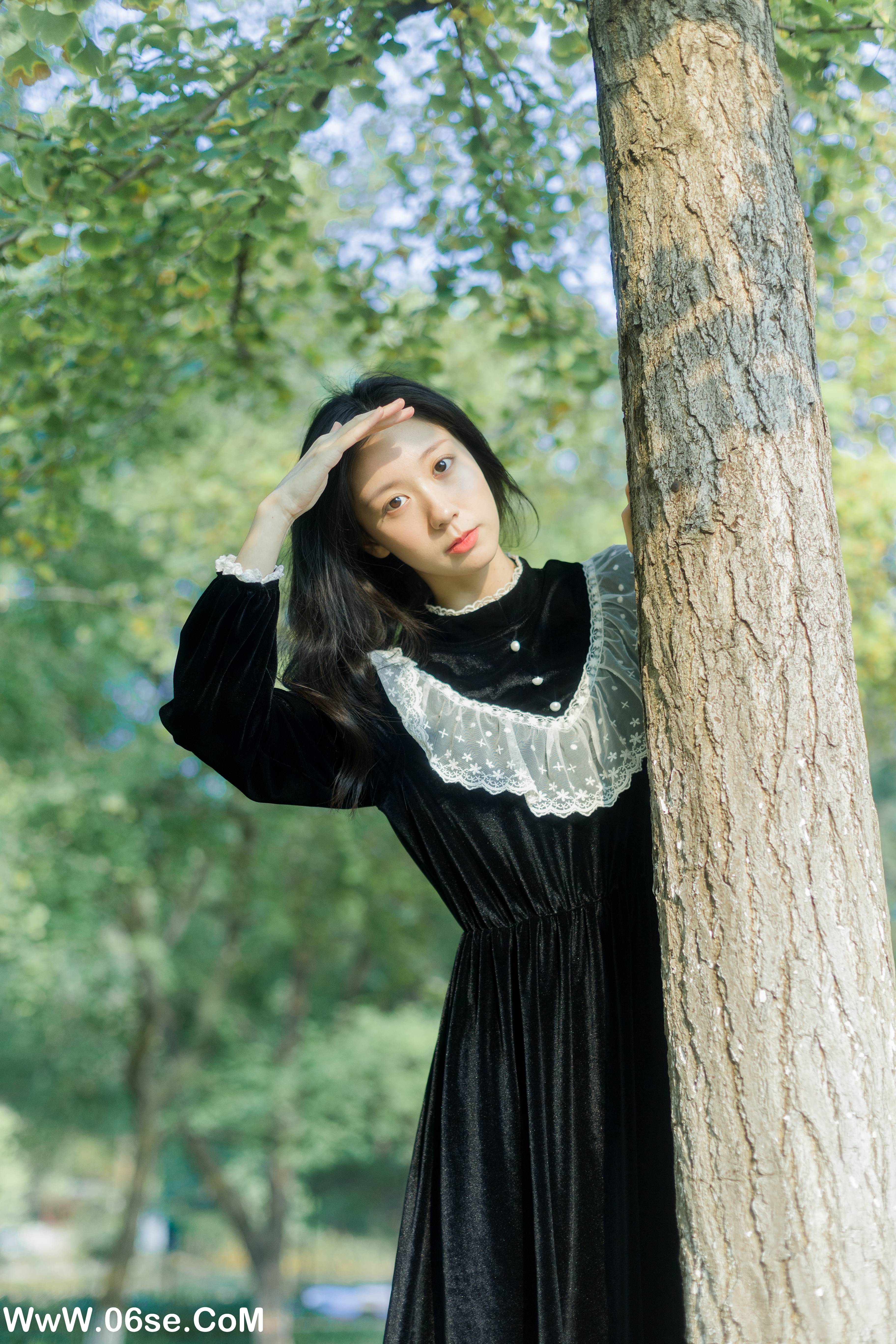 图片[21]-[YITUYU艺图语]2022.11.24 将在初秋寄出 饲猫少女-[38+1P／394MB]-六色网