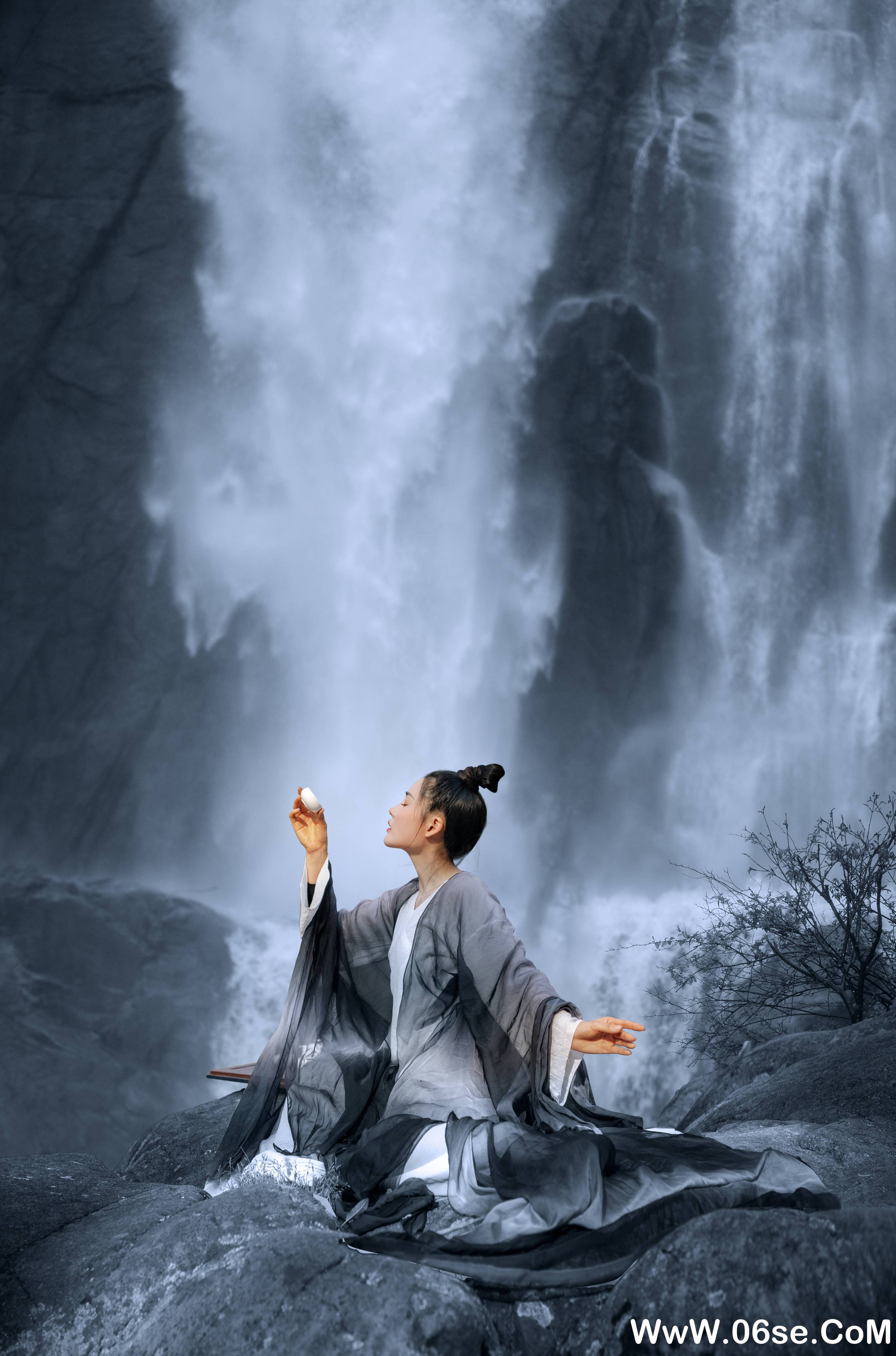图片[19]-[YITUYU艺图语]2021.08.06 水清酿酒，墨浅弄云 敏敏[31+1P／207MB]-六色网