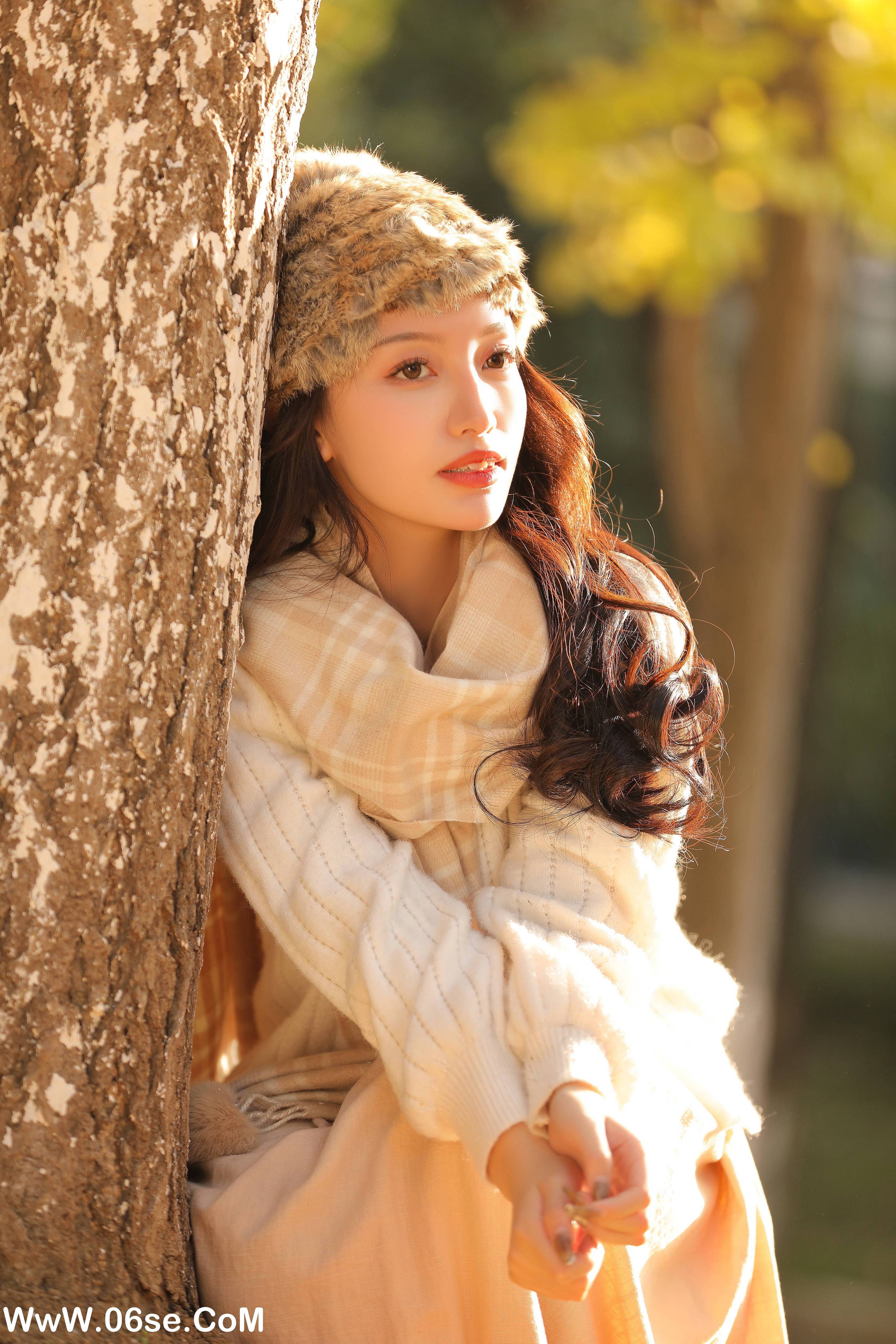 图片[29]-[YITUYU艺图语]2022.12.14 忽然立秋 柠萌婧啊[32+1P／402MB]-六色网