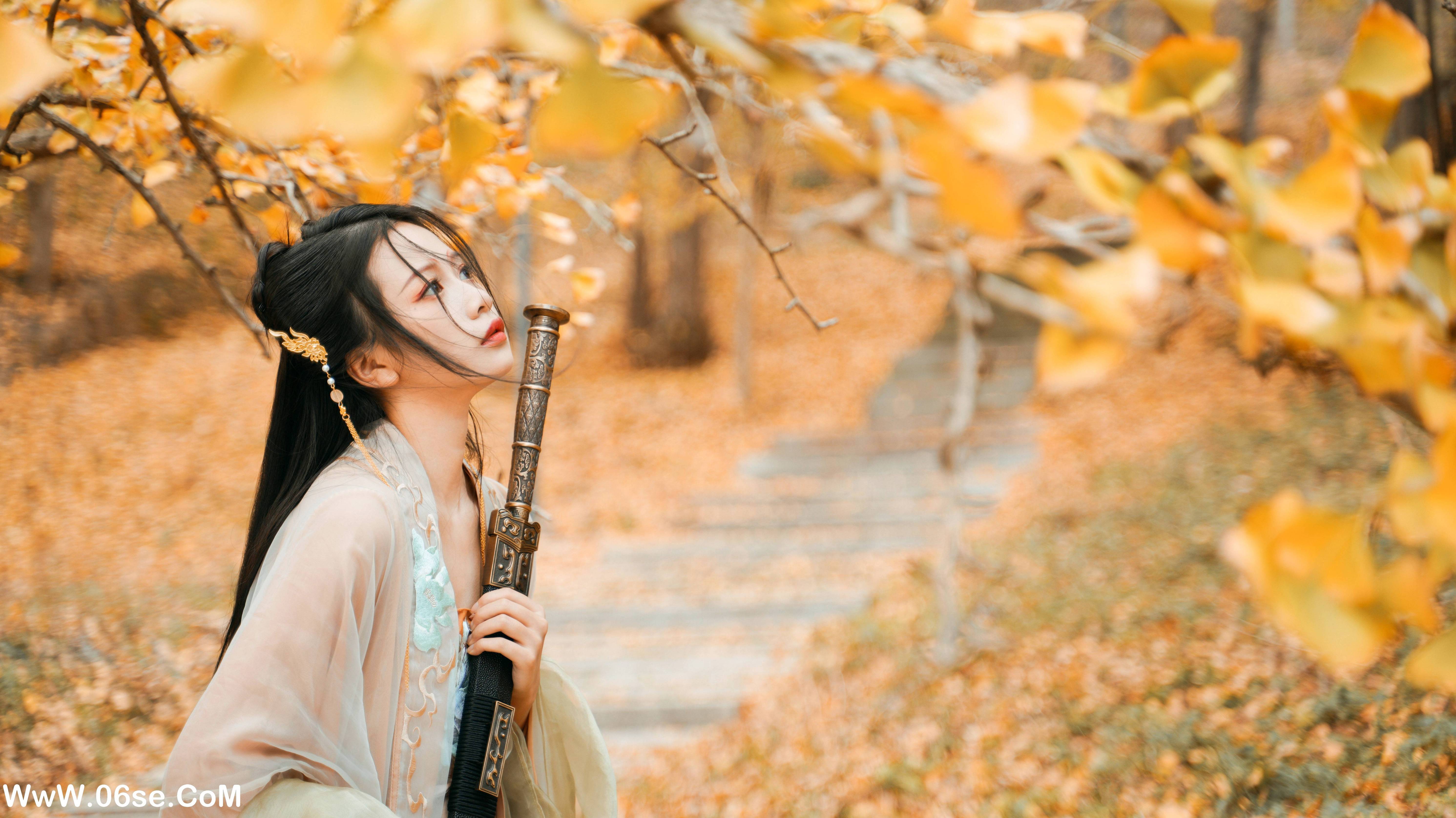 图片[29]-[YITUYU艺图语]2022.12.12 银杏树下 旺旺小小舒[38+1P／467MB]-六色网