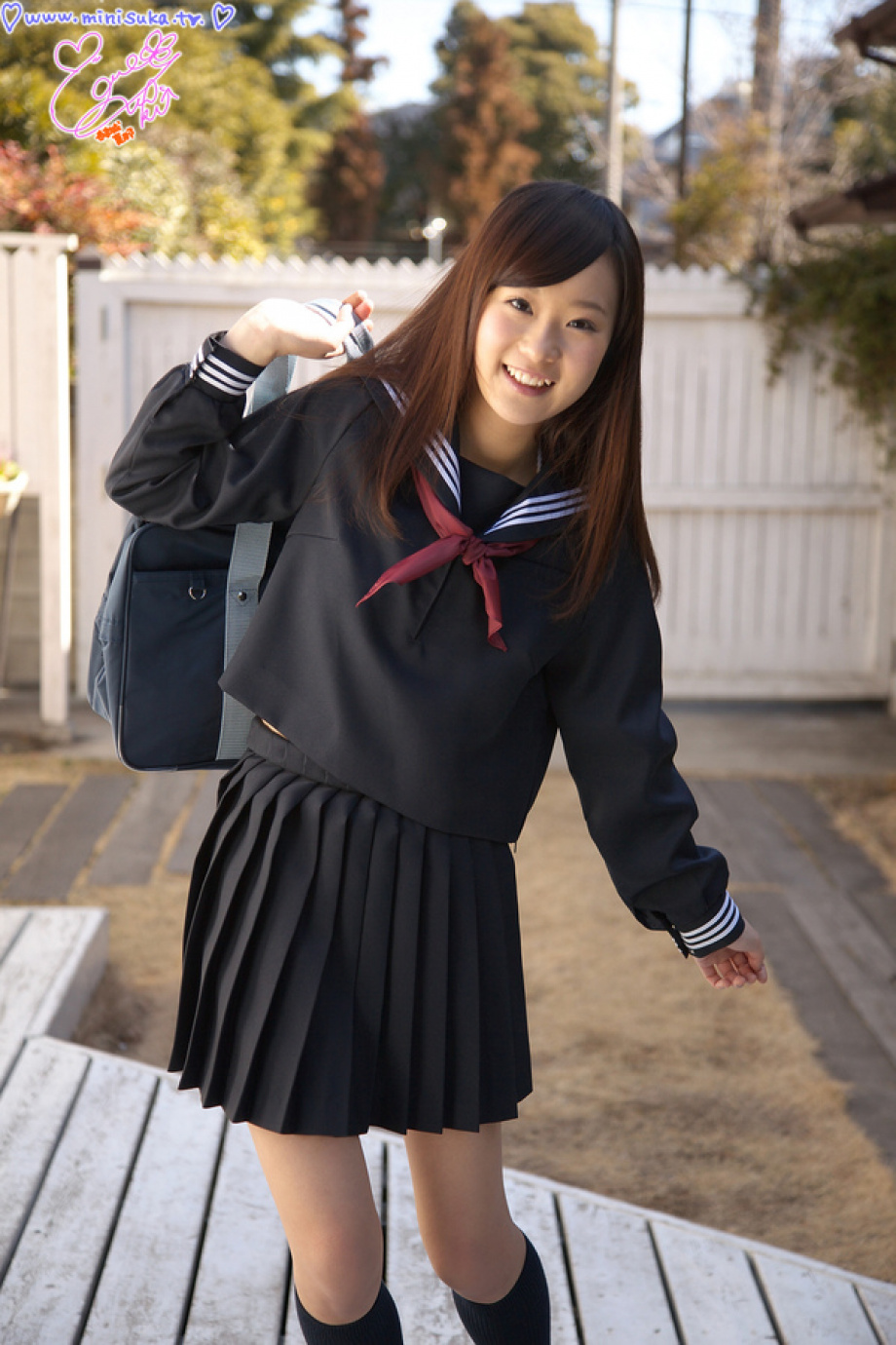 [Image: 783519deb40d9ea48efa9.jpg]