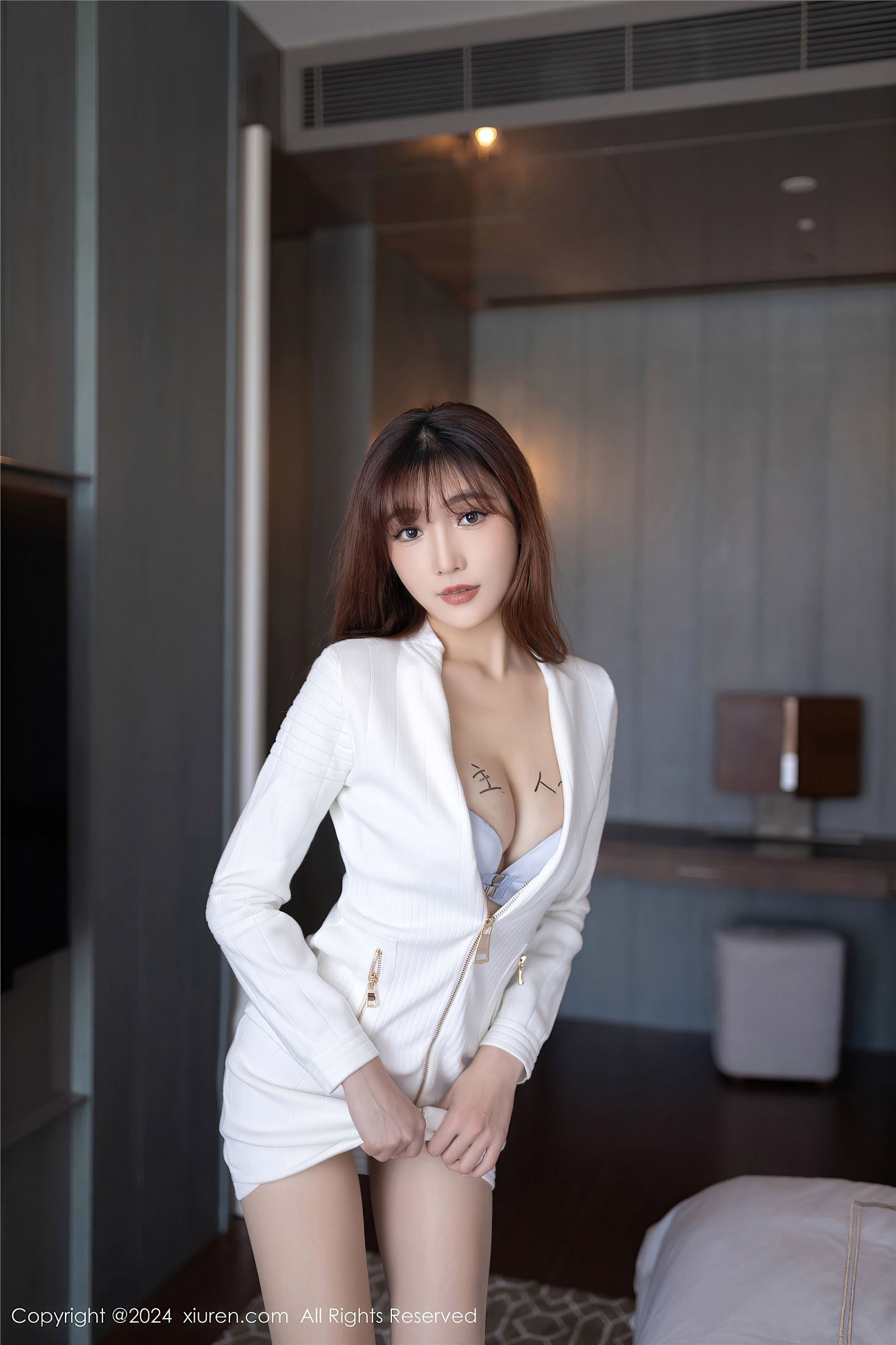 图片[14]-[XIUREN秀人网] 2024.03.14 NO.8233 陆萱萱-六色网
