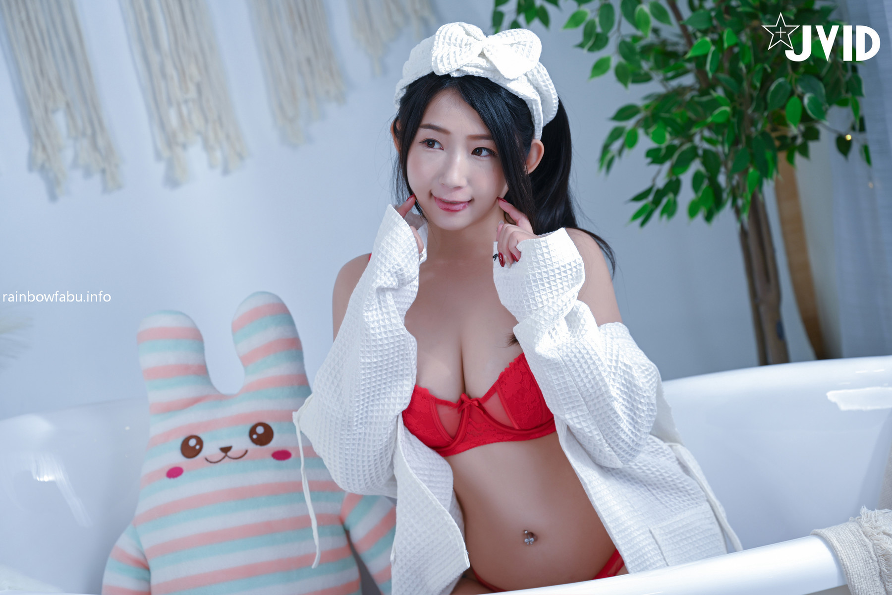 JVID精品 肉包-超近距离仔细欣赏 Vol.01 9