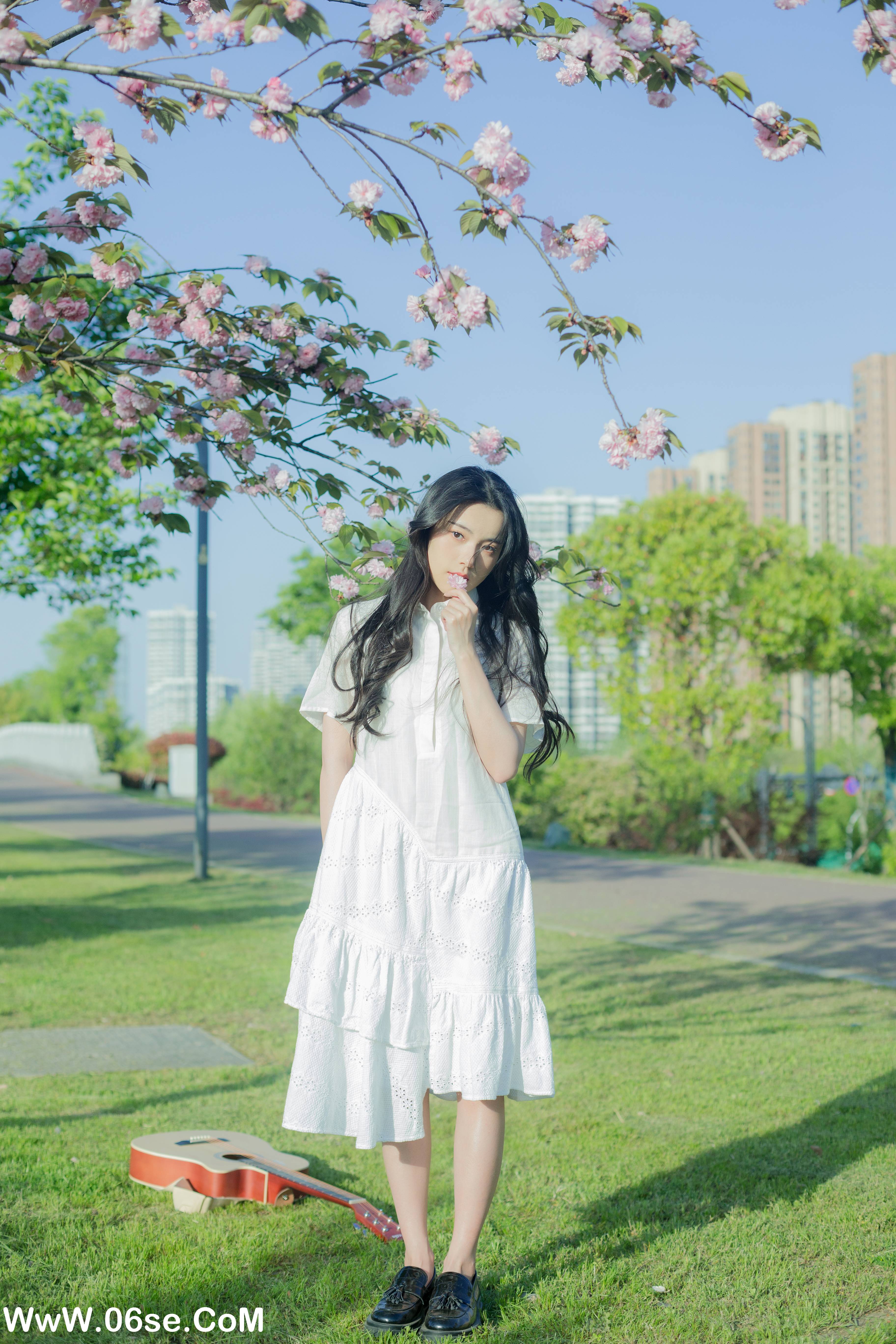 图片[11]-[YITUYU艺图语]2022.07.29 给晚樱的情歌 静鏡婧[27+1P／266MB]-六色网