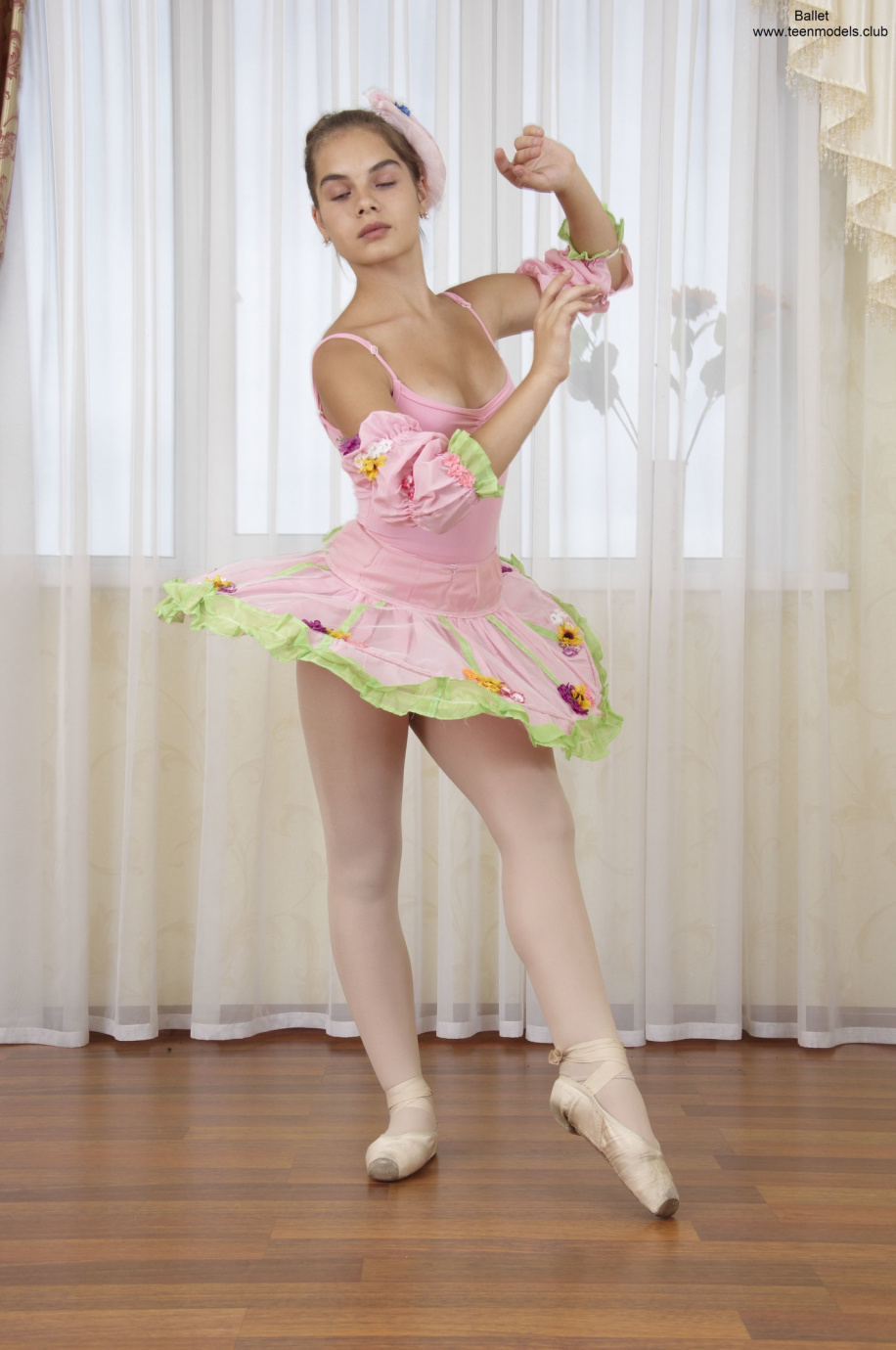 [Image: 78a4a33e84f582e4b11ed.jpg]