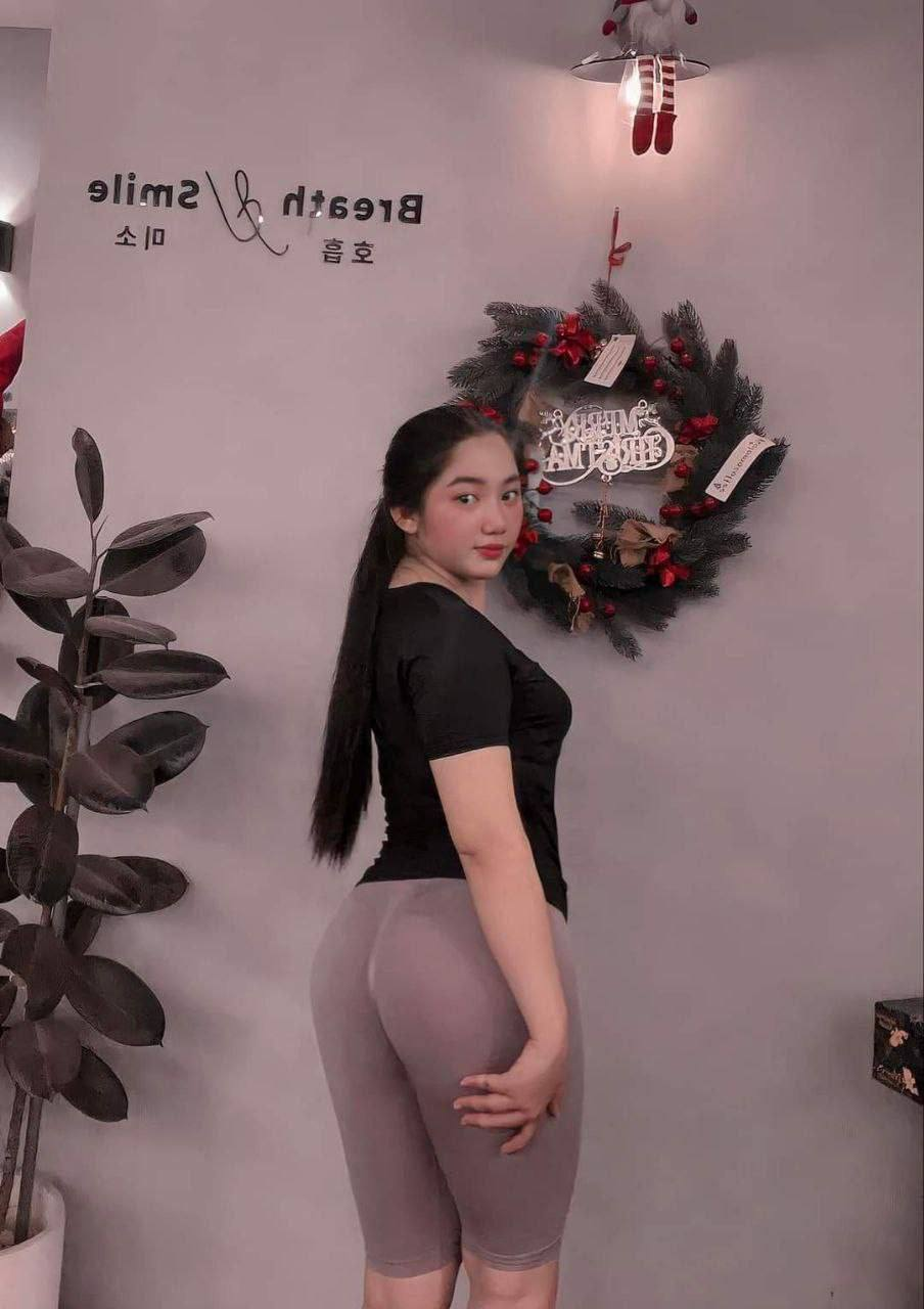 Lan Anh gymer lộ clip hot với vòng 3 căng đét mọng nước