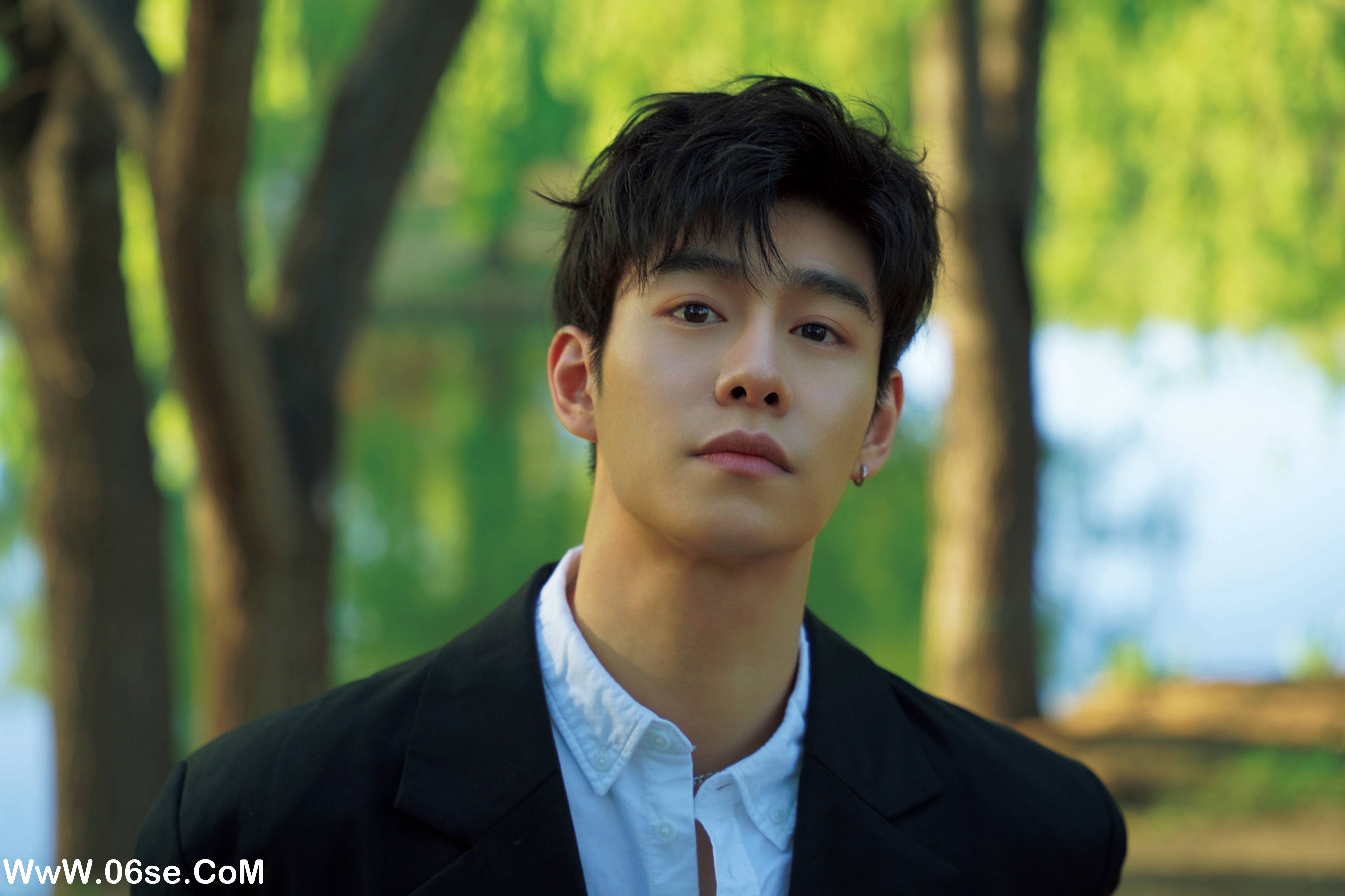 图片[22]-[YITUYU艺图语]2022.07.30 长夜将至 娄鸣_[26+1P／195MB]-六色网