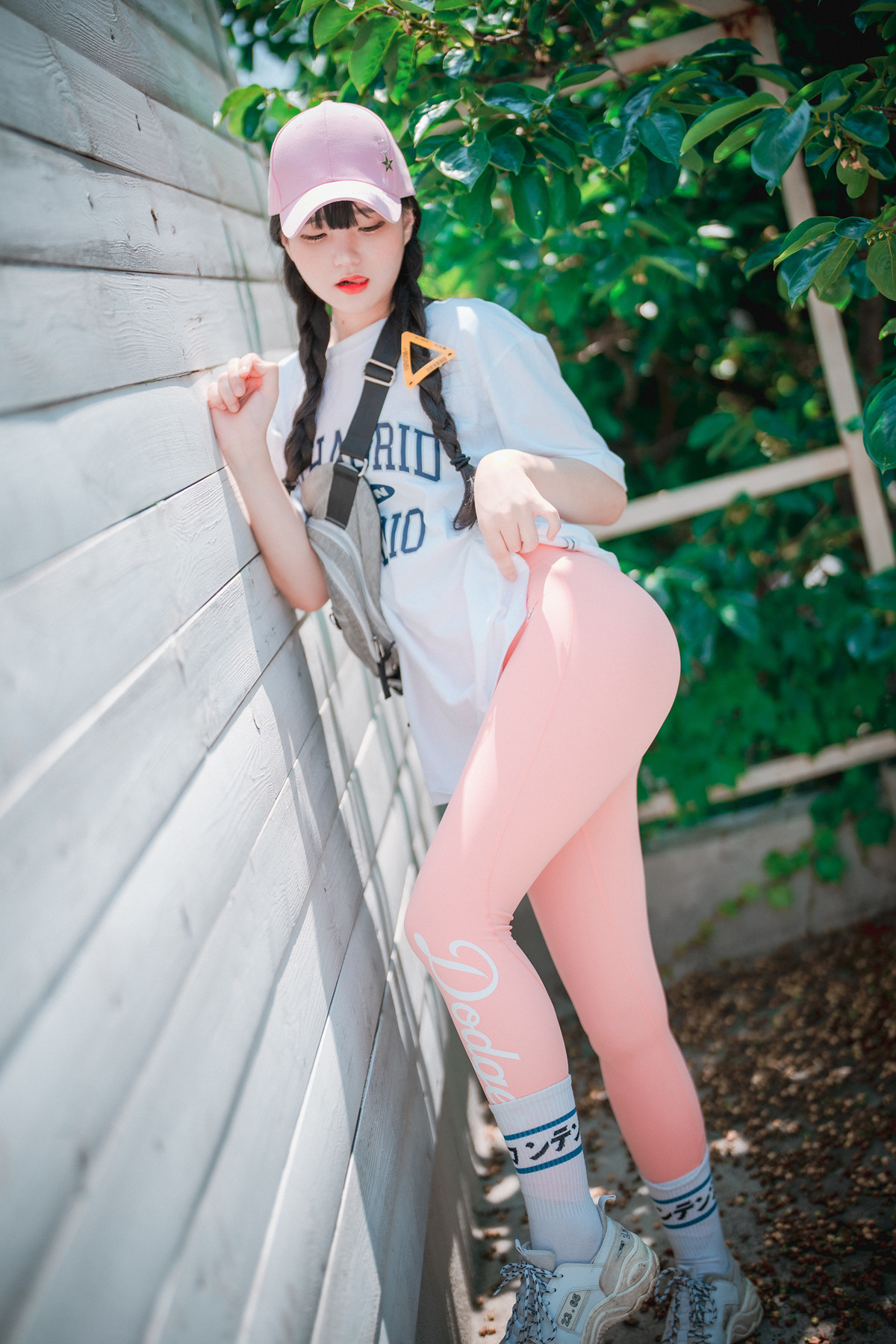 Jeong Jenny 정제니, DJAWA ‘Loose and Tight Pink’ Set.01 43