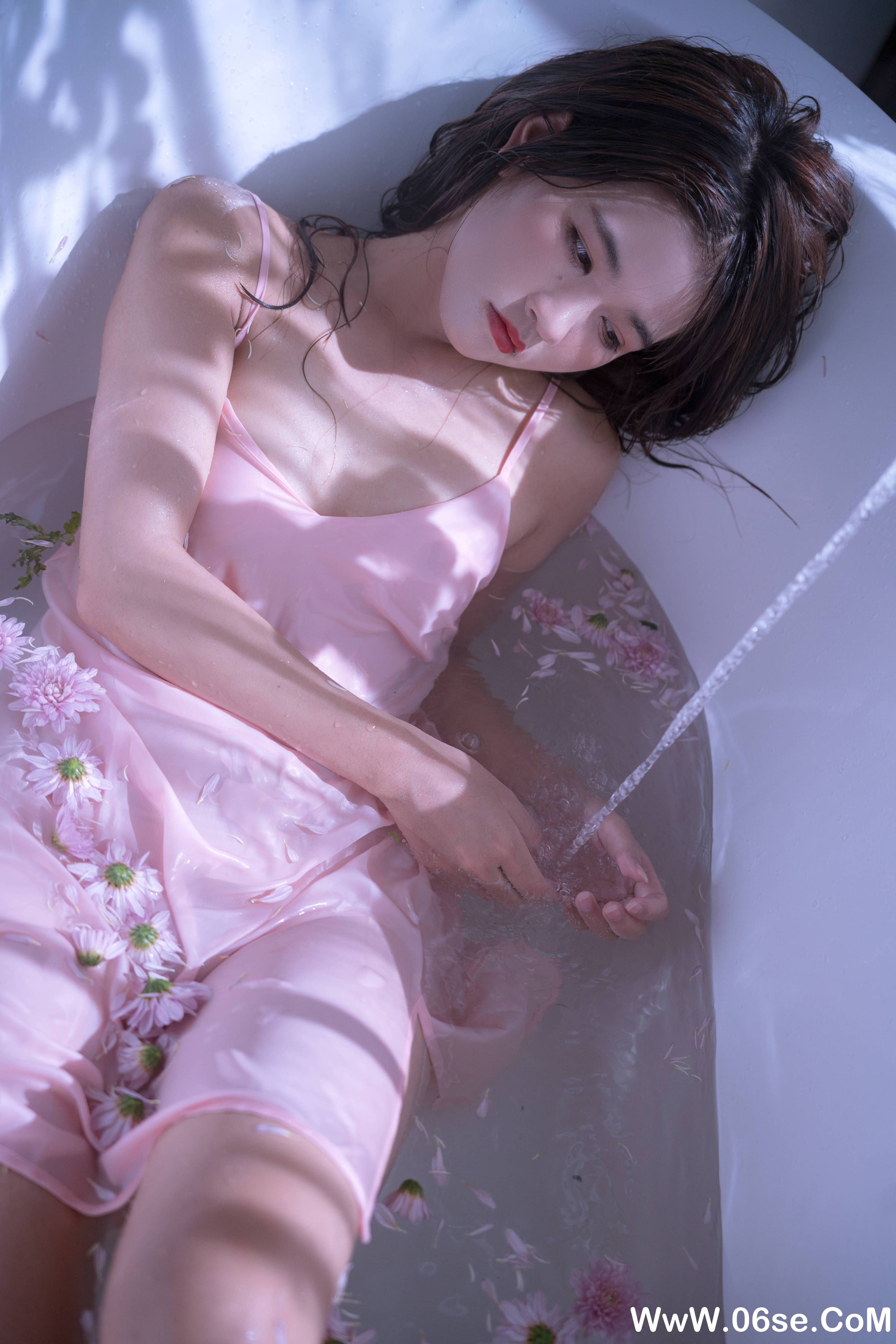 图片[24]-[YITUYU艺图语]2021.11.22 少女梦 落痣_[32+1P／648MB]-六色网