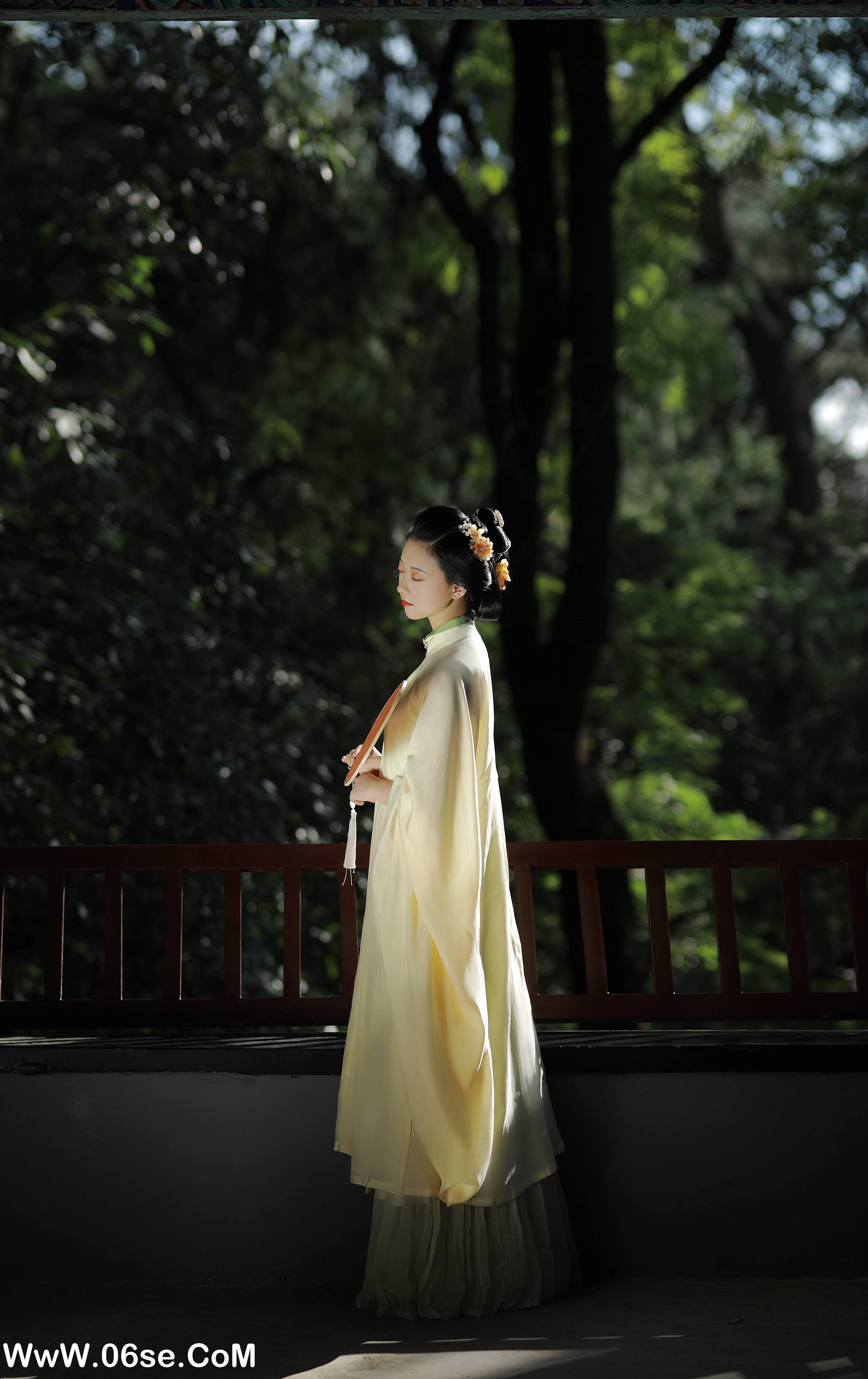 图片[33]-[YITUYU艺图语]2022.11.30 淡淡春山 YunFleur[39+1P／747MB]-六色网