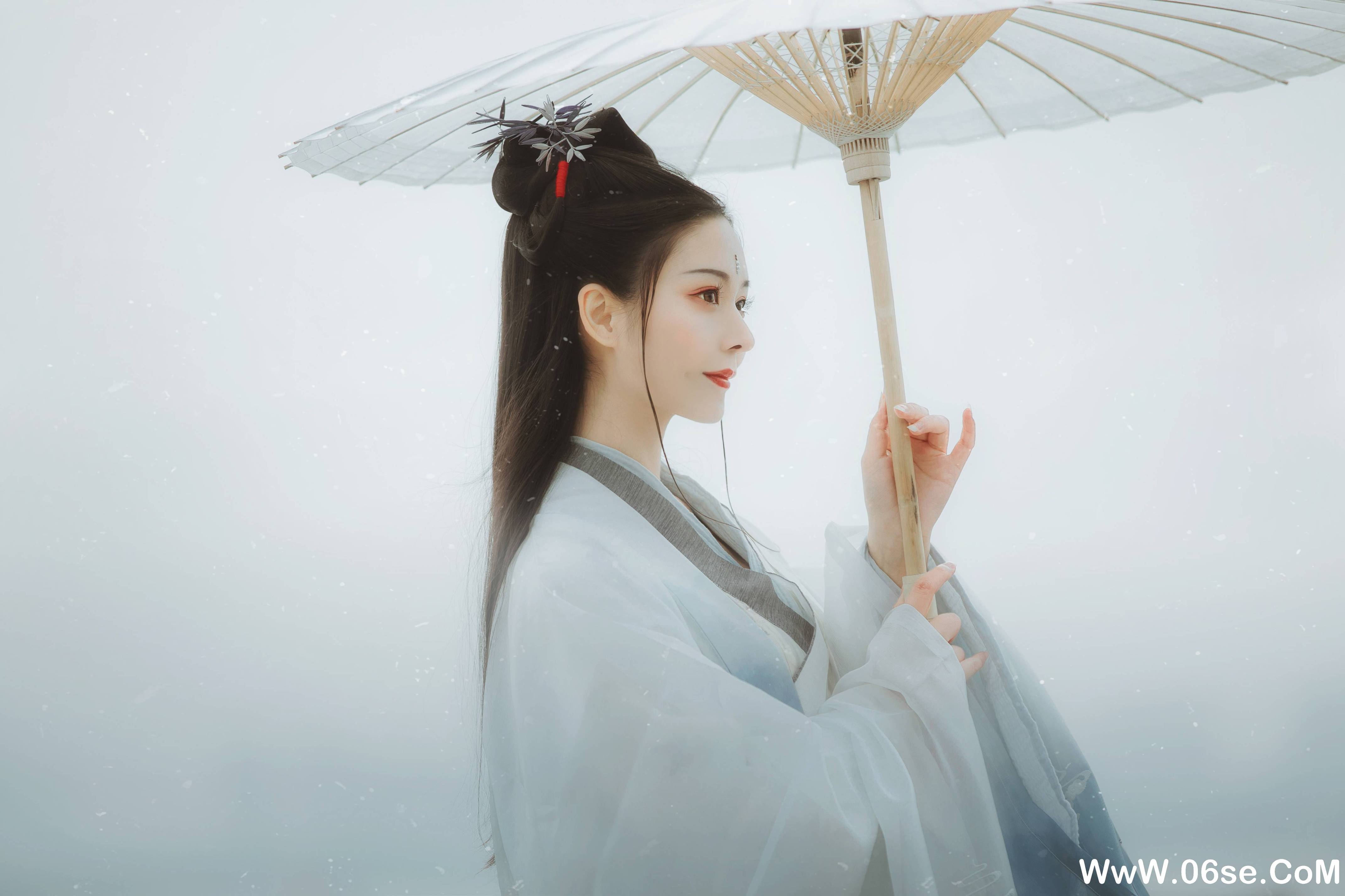 图片[17]-[YITUYU艺图语]2021.10.28 海底月 葵花花花儿[19+1P／93MB]-六色网