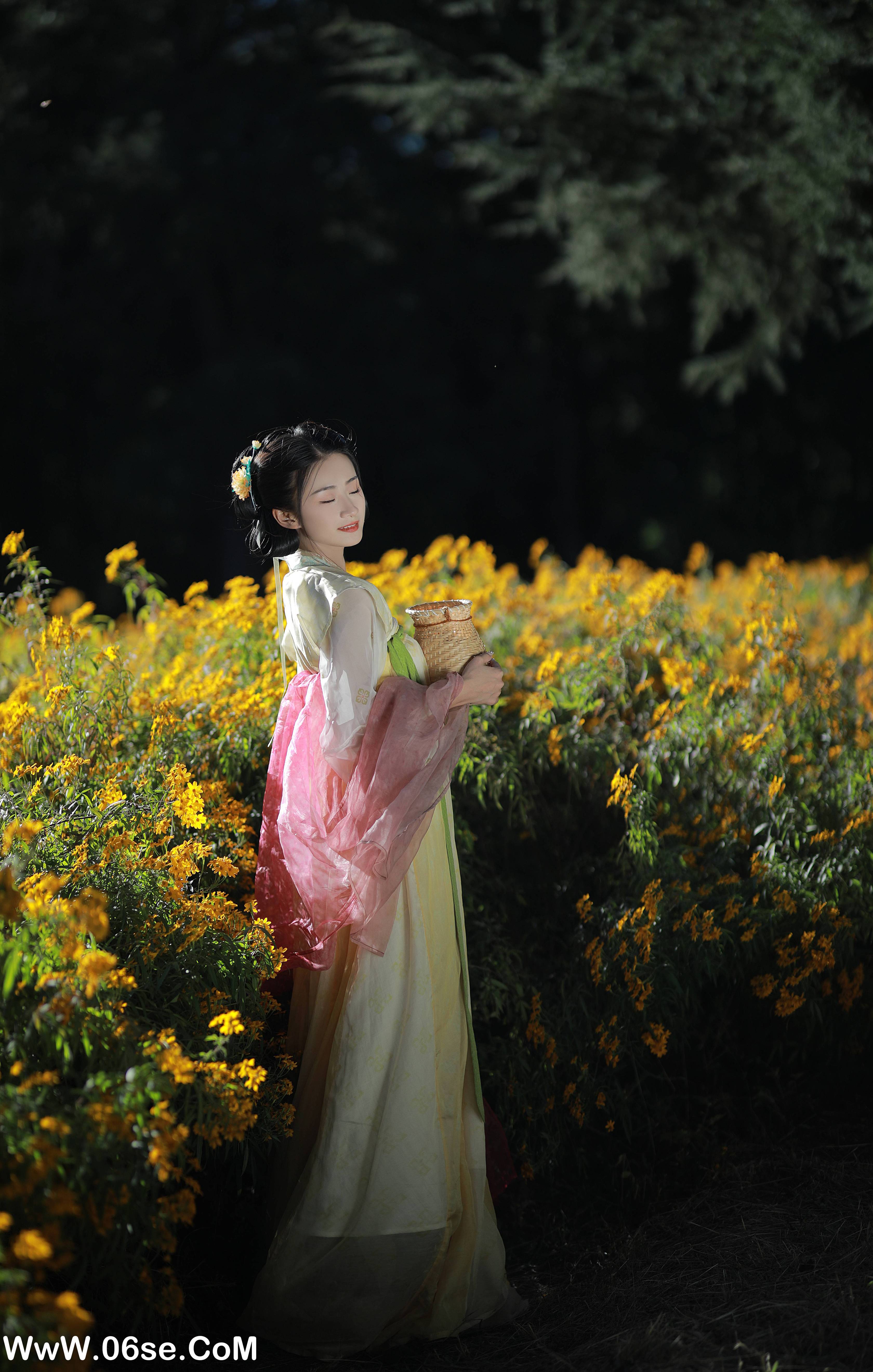 图片[24]-[YITUYU艺图语]2022.12.31 我曾是一朵花 Y[32+1P／628MB]-六色网