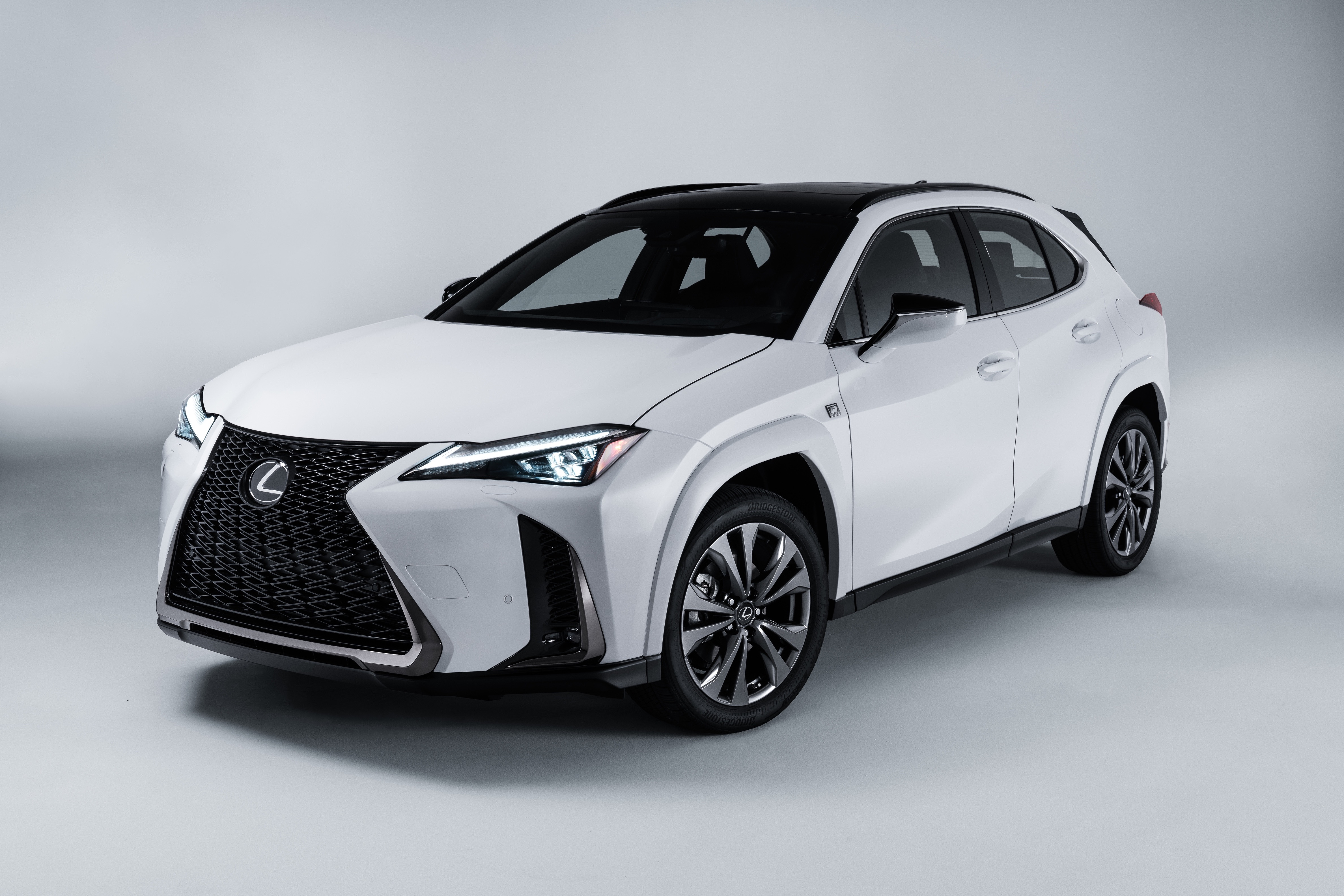 Лексус 2023 фото. Lexus UX 2023. Lexus UX 250h. Лексус РХ 250 2023. Лексус UX 2022.